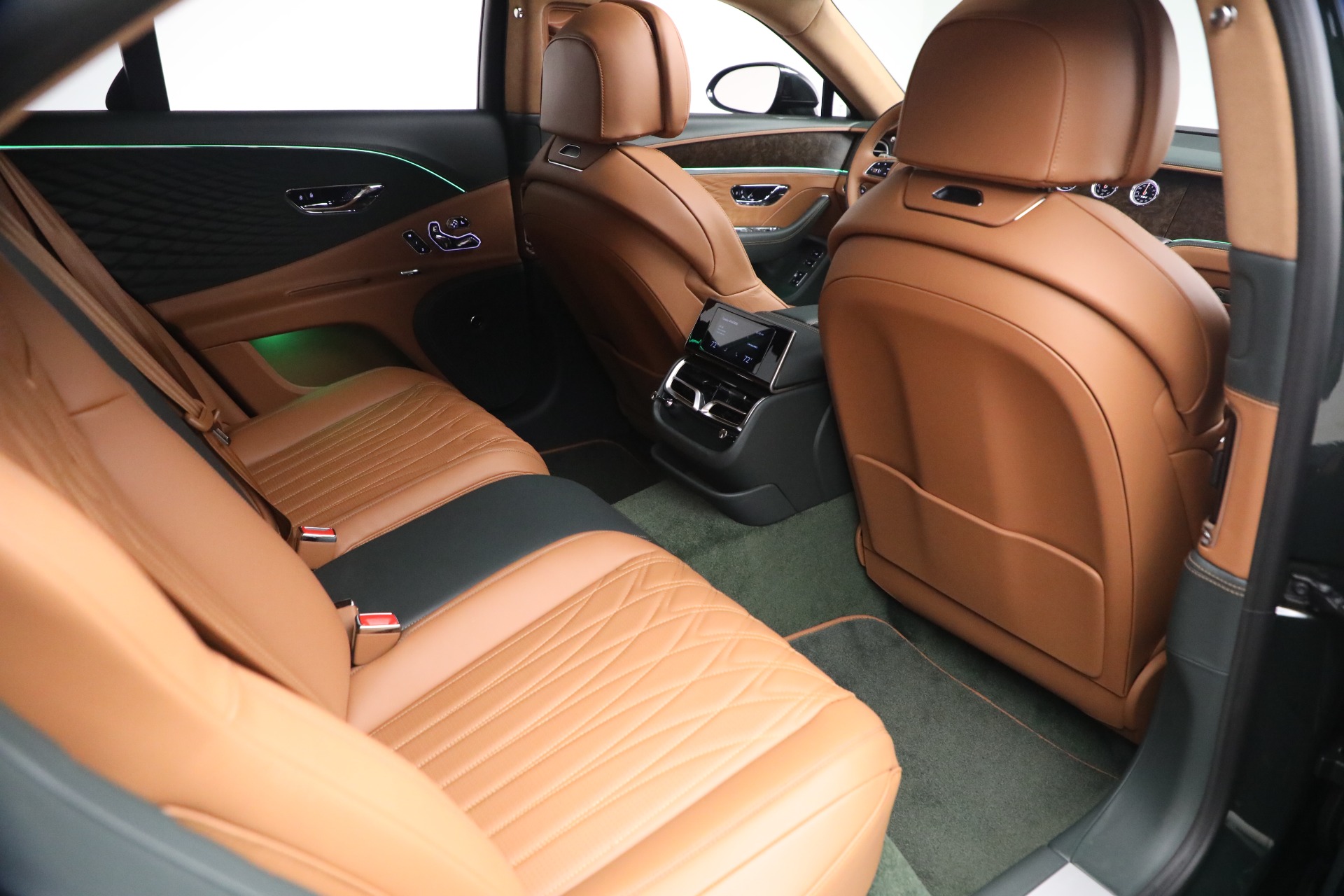 New-2026-Bentley-Flying-Spur-Azure