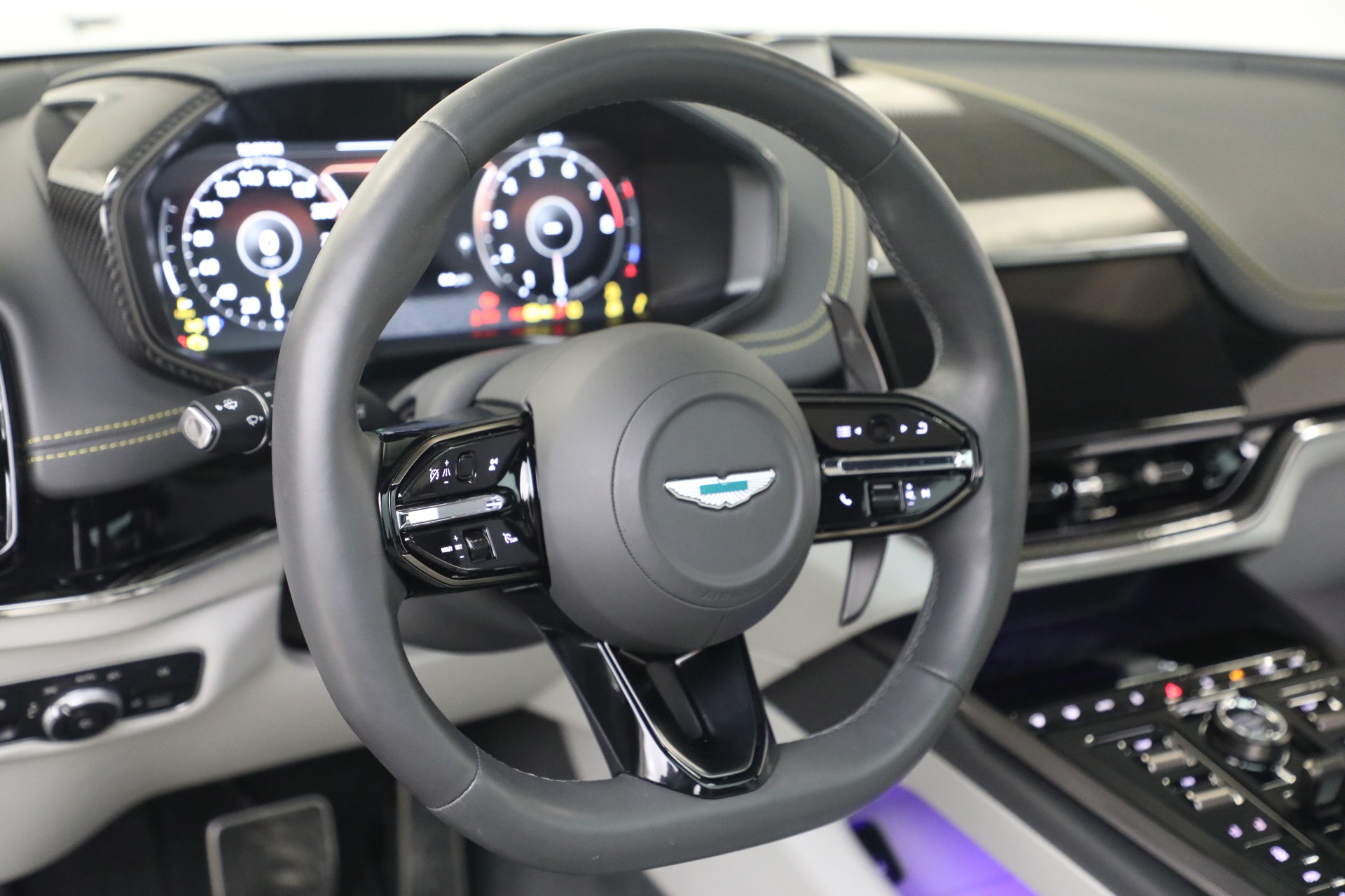 Used-2025-Aston-Martin-DBX-707