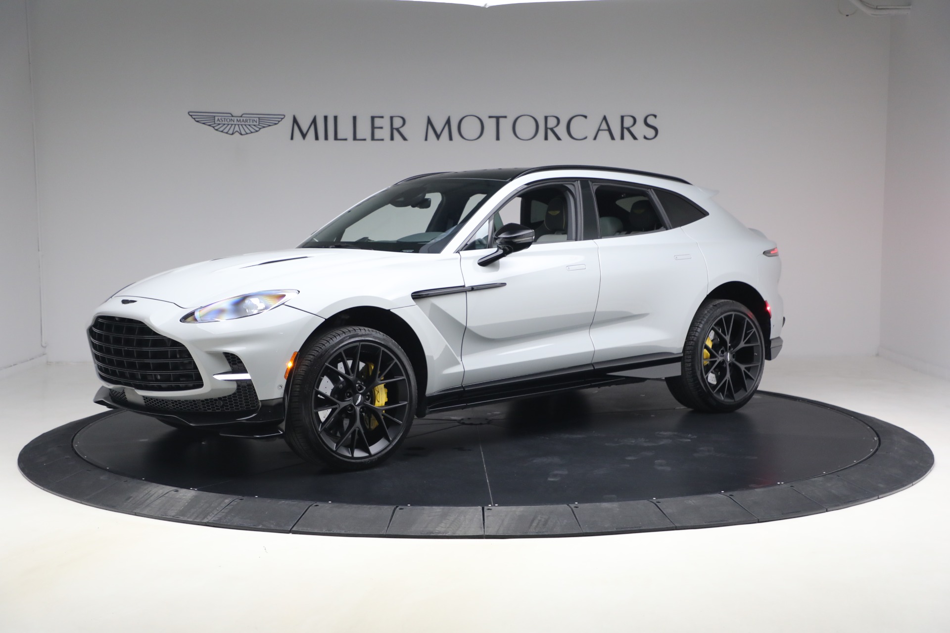 Used-2025-Aston-Martin-DBX-707