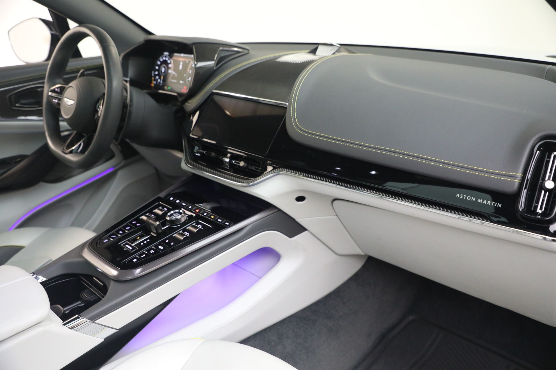 Used-2025-Aston-Martin-DBX-707