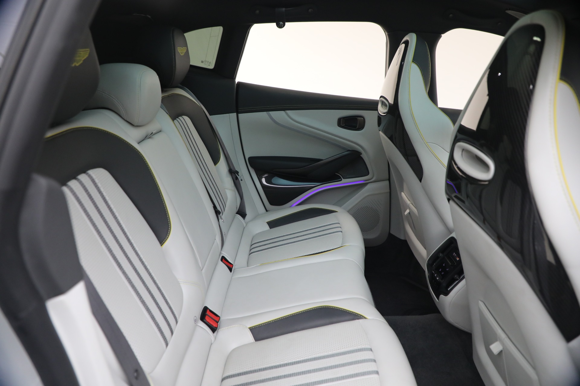 Used-2025-Aston-Martin-DBX-707