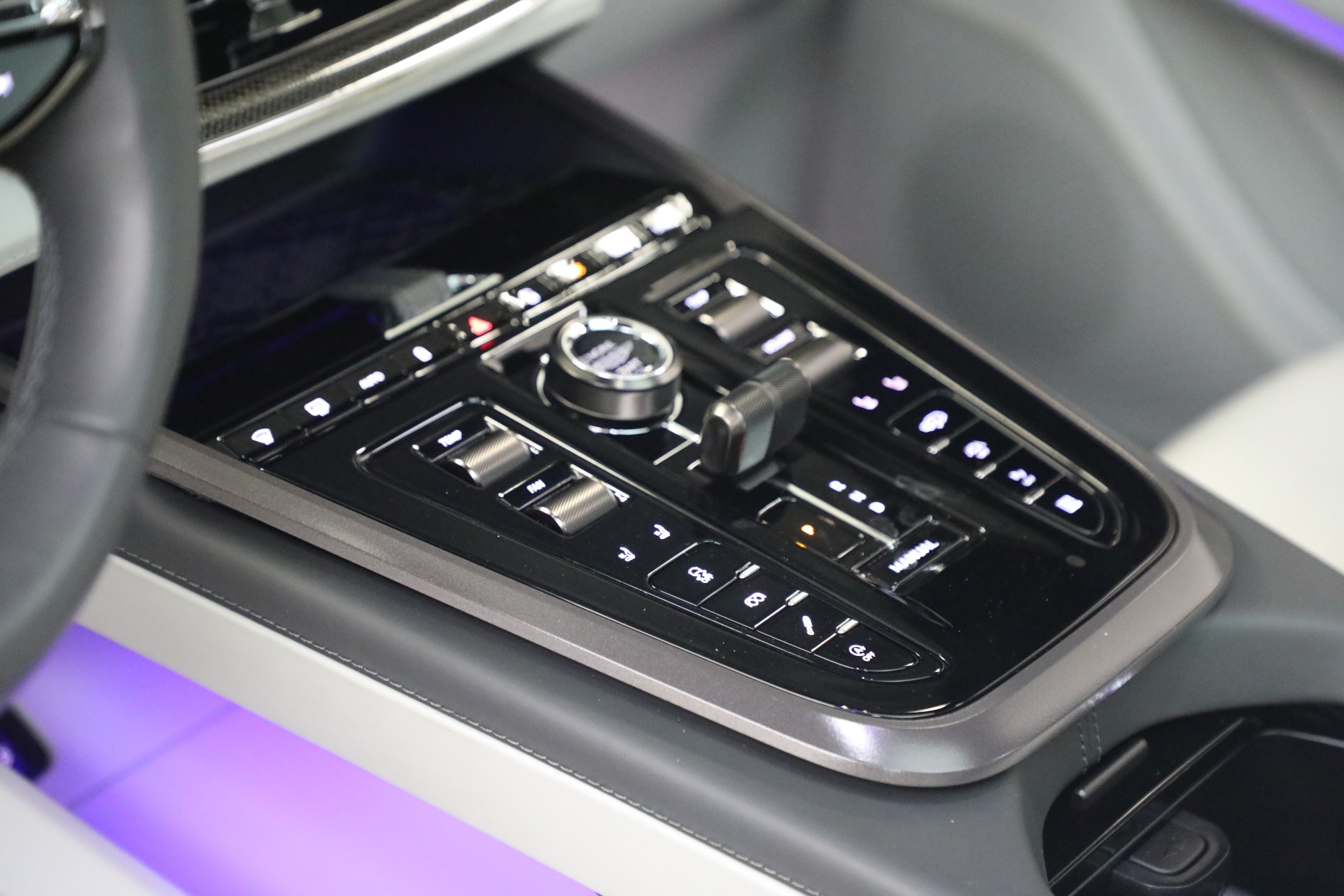 Used-2025-Aston-Martin-DBX-707