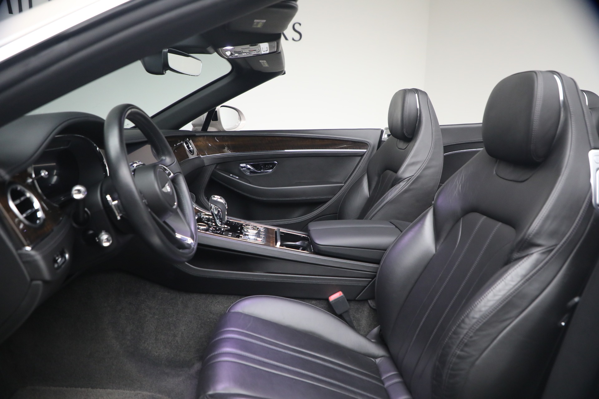 Used-2020-Bentley-Continental-GTC-V8