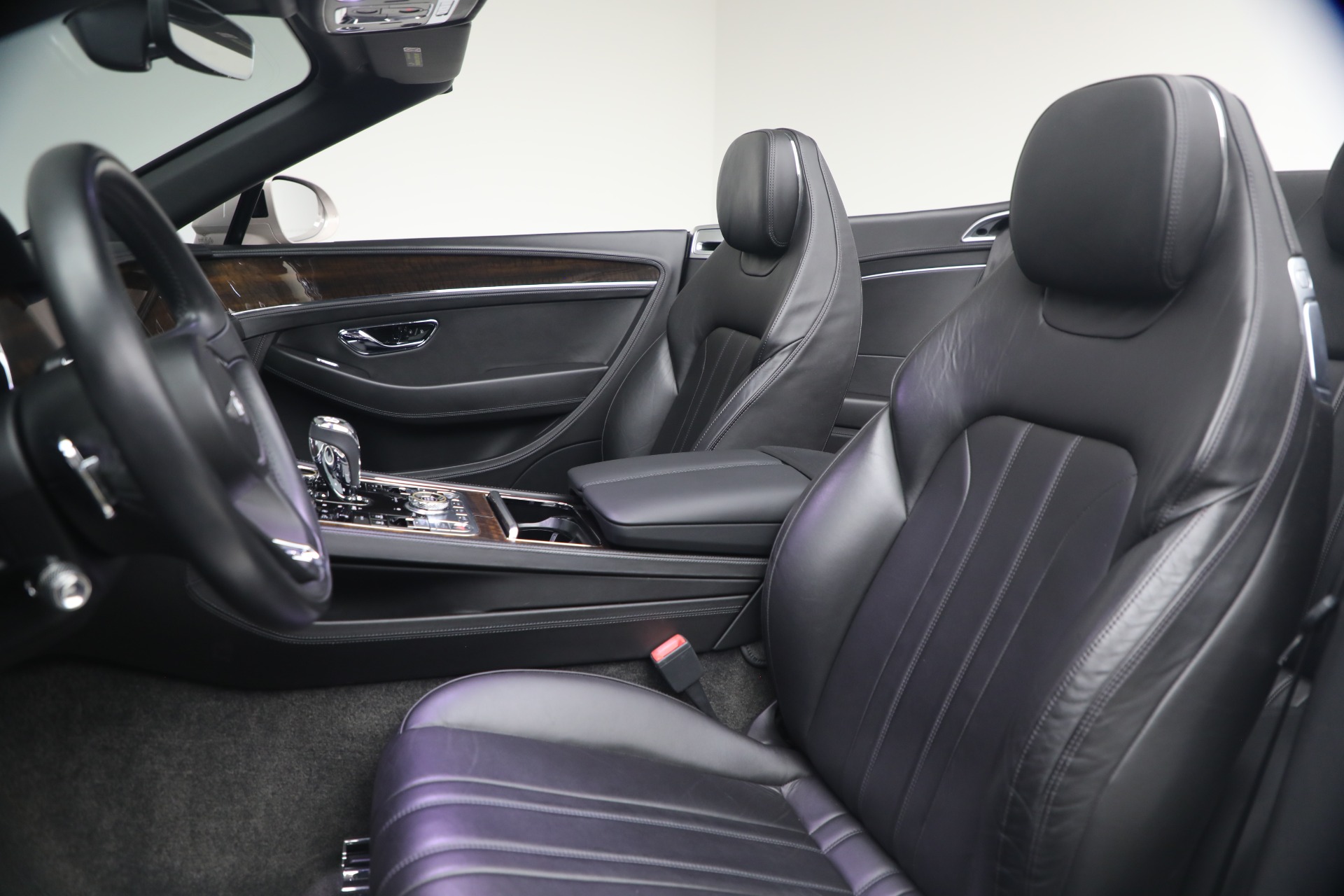 Used-2020-Bentley-Continental-GTC-V8