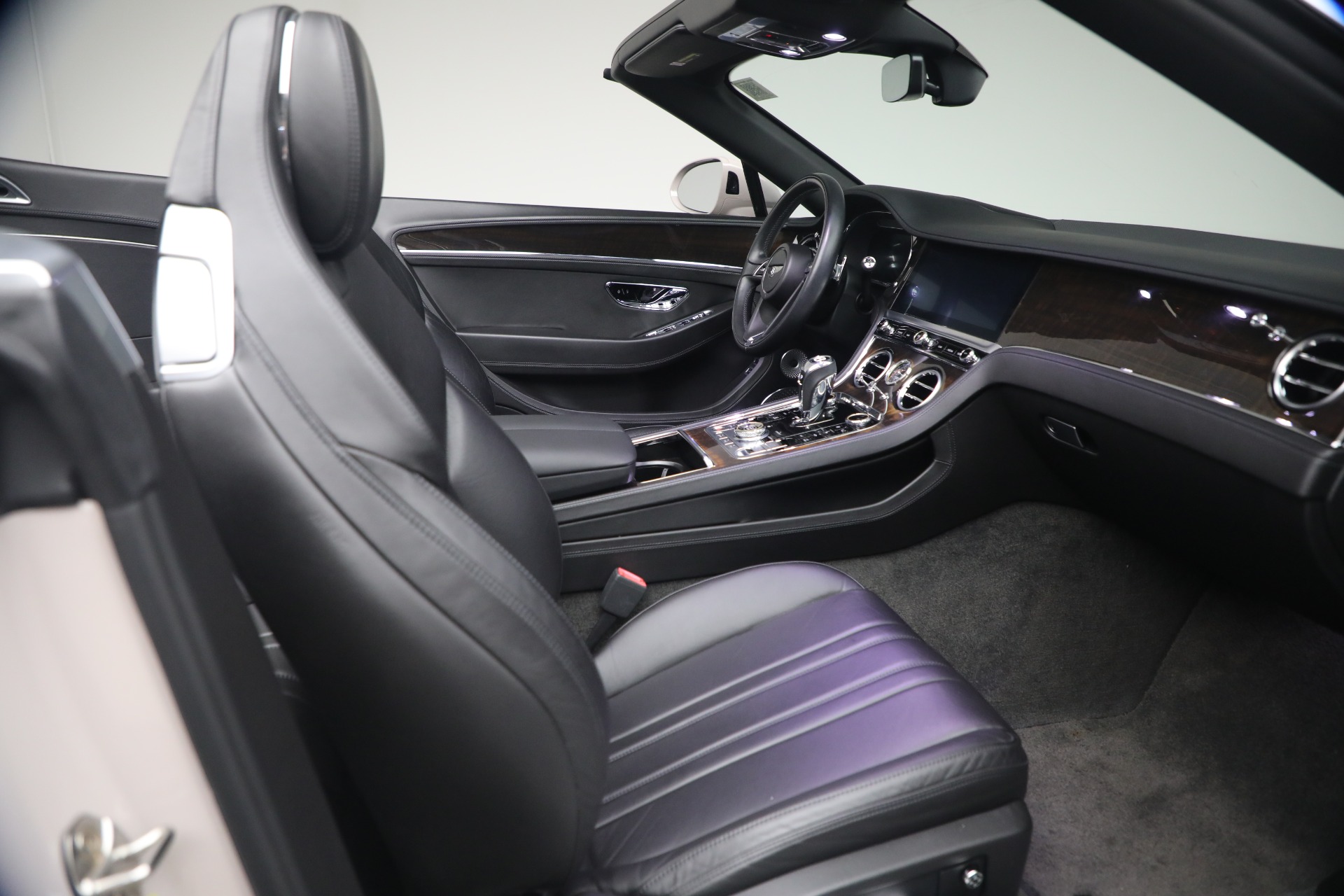 Used-2020-Bentley-Continental-GTC-V8