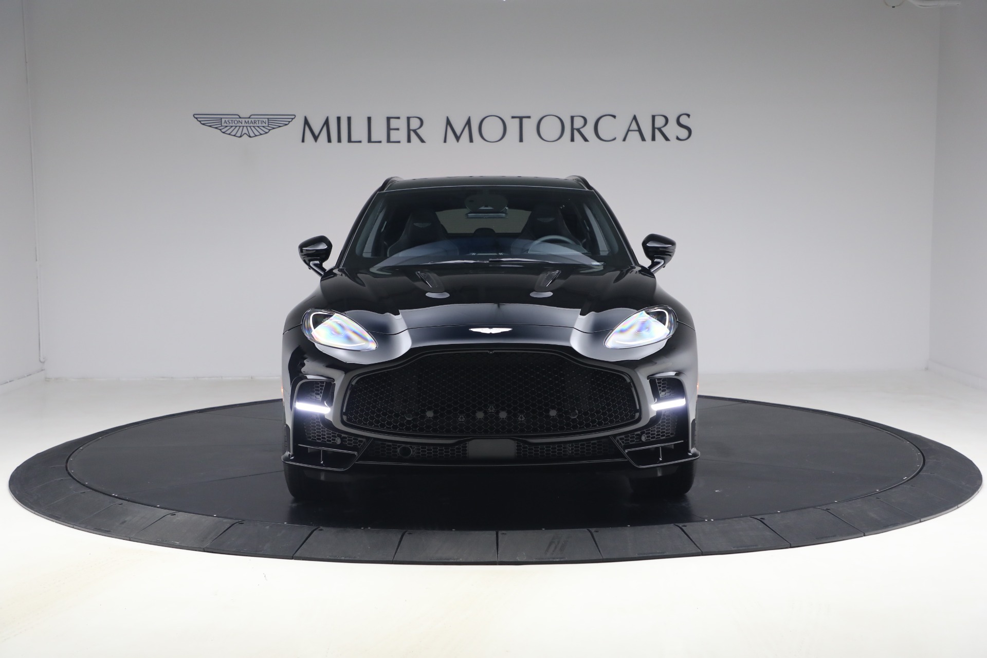 New-2026-Aston-Martin-DBX-S