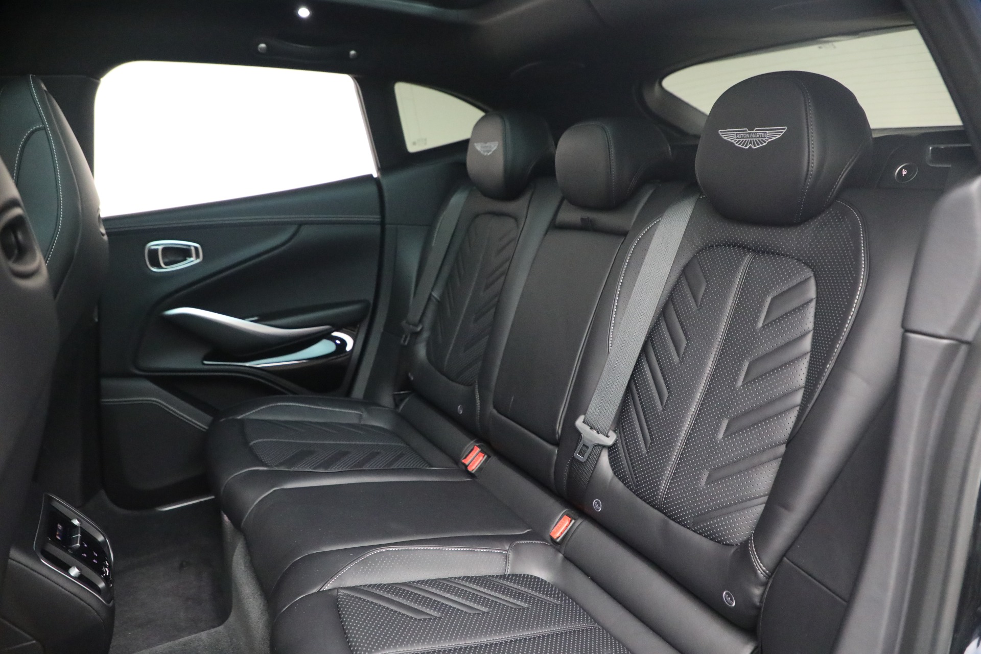 New-2026-Aston-Martin-DBX-S