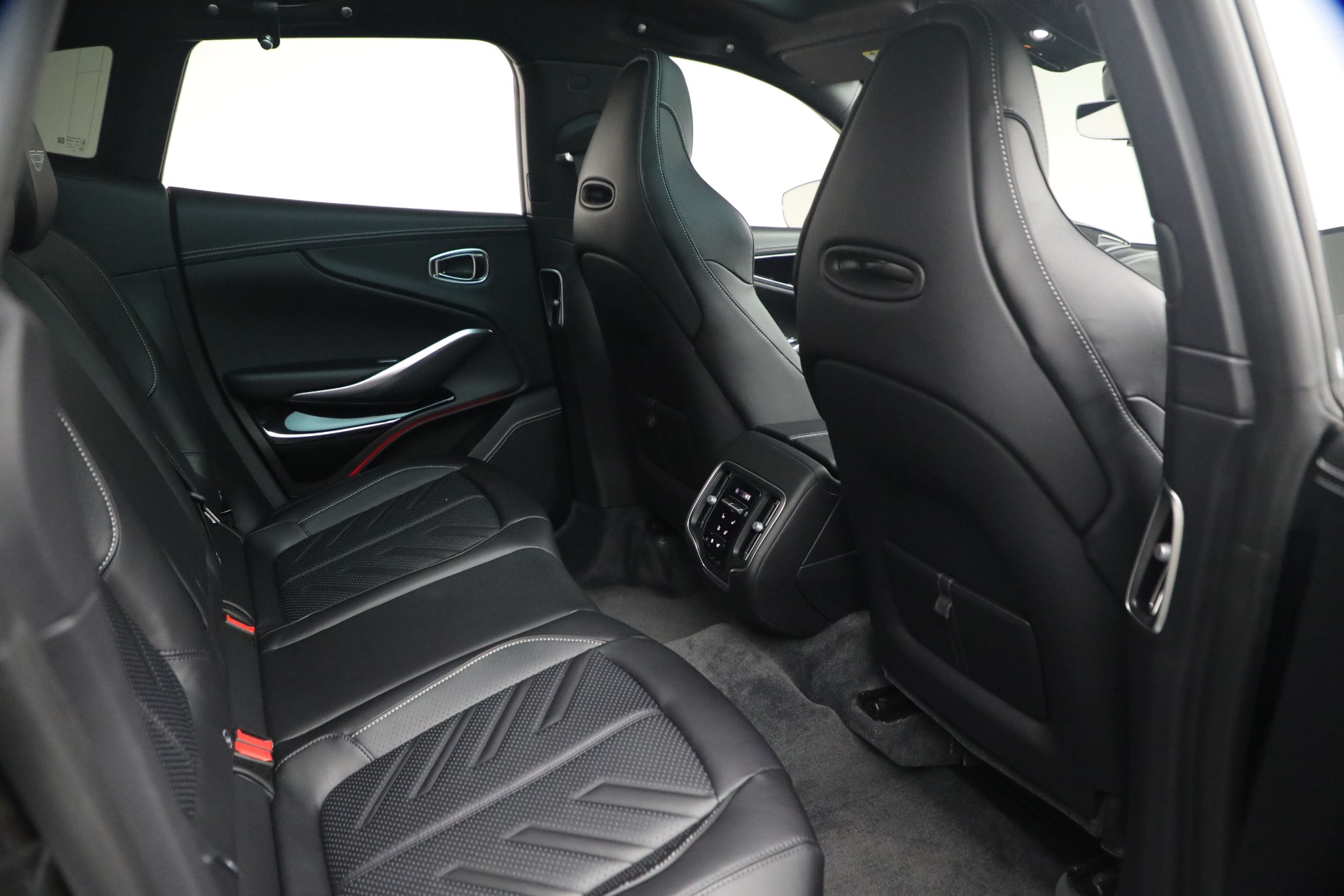 New-2026-Aston-Martin-DBX-S