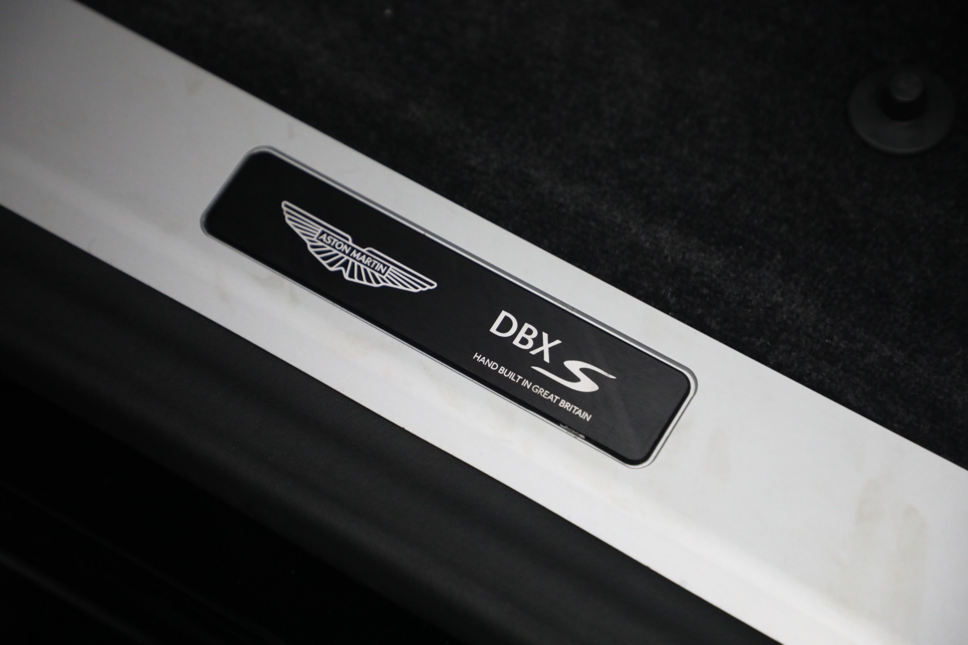 New-2026-Aston-Martin-DBX-S