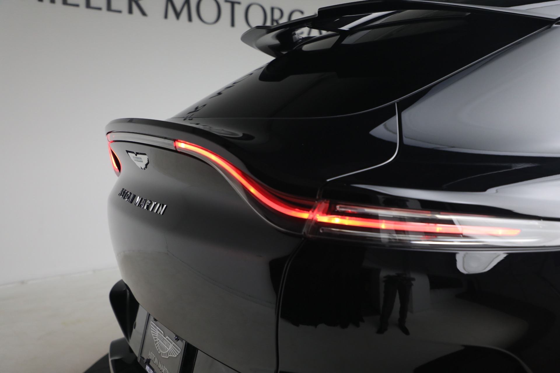New-2026-Aston-Martin-DBX-S