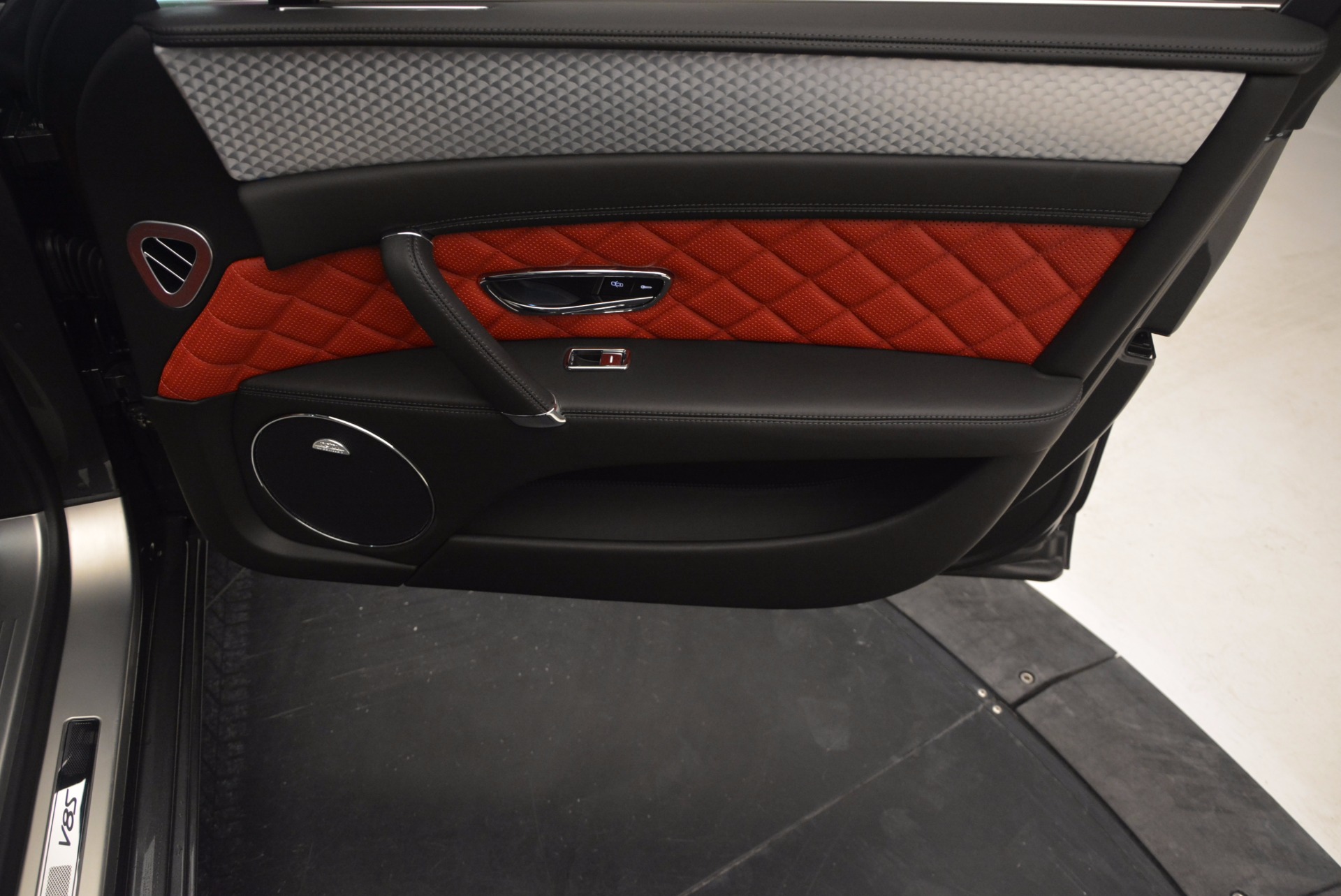 Used-2017-Bentley-Flying-Spur-V8-S