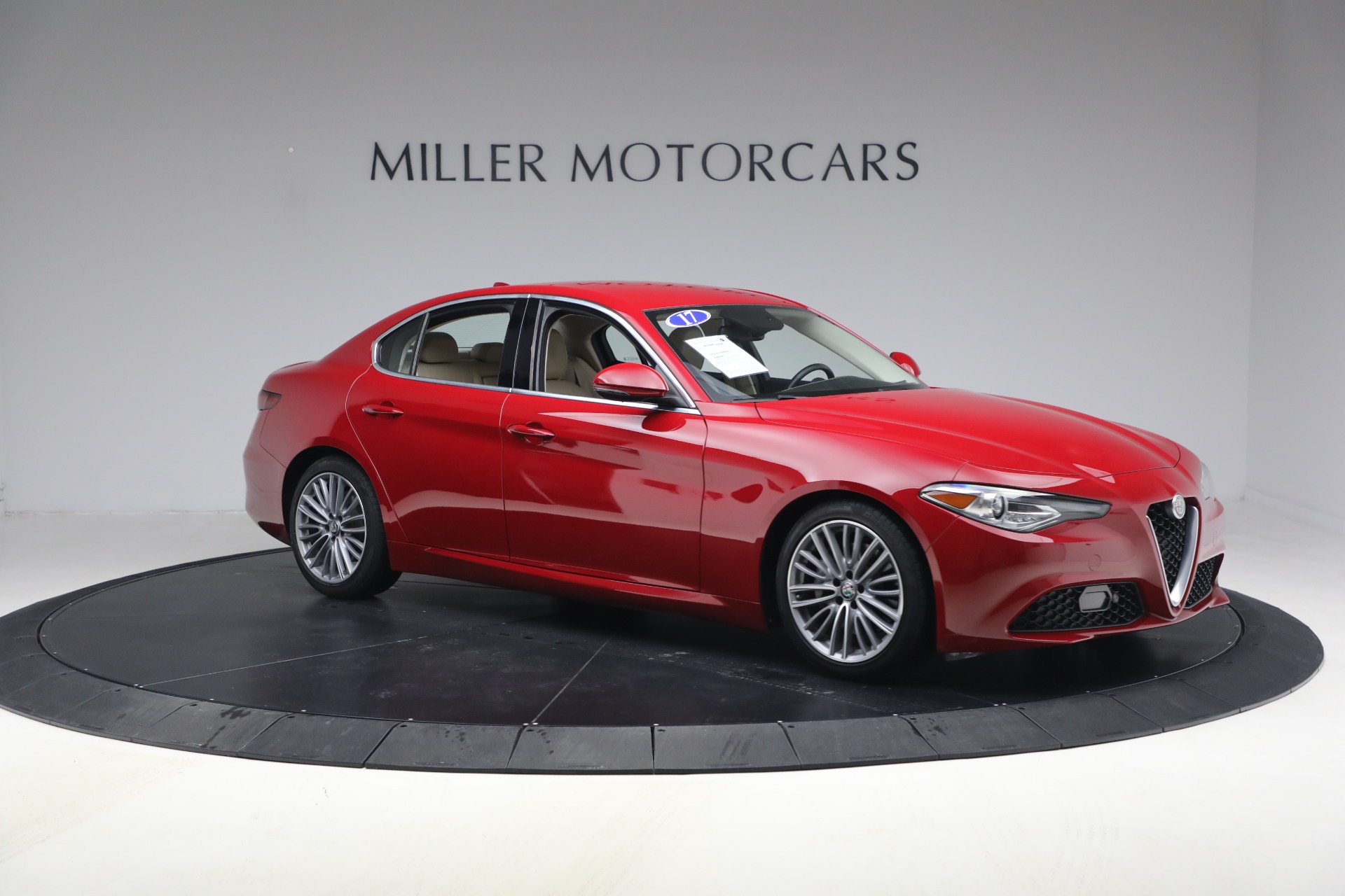 Used-2017-Alfa-Romeo-Giulia-Ti