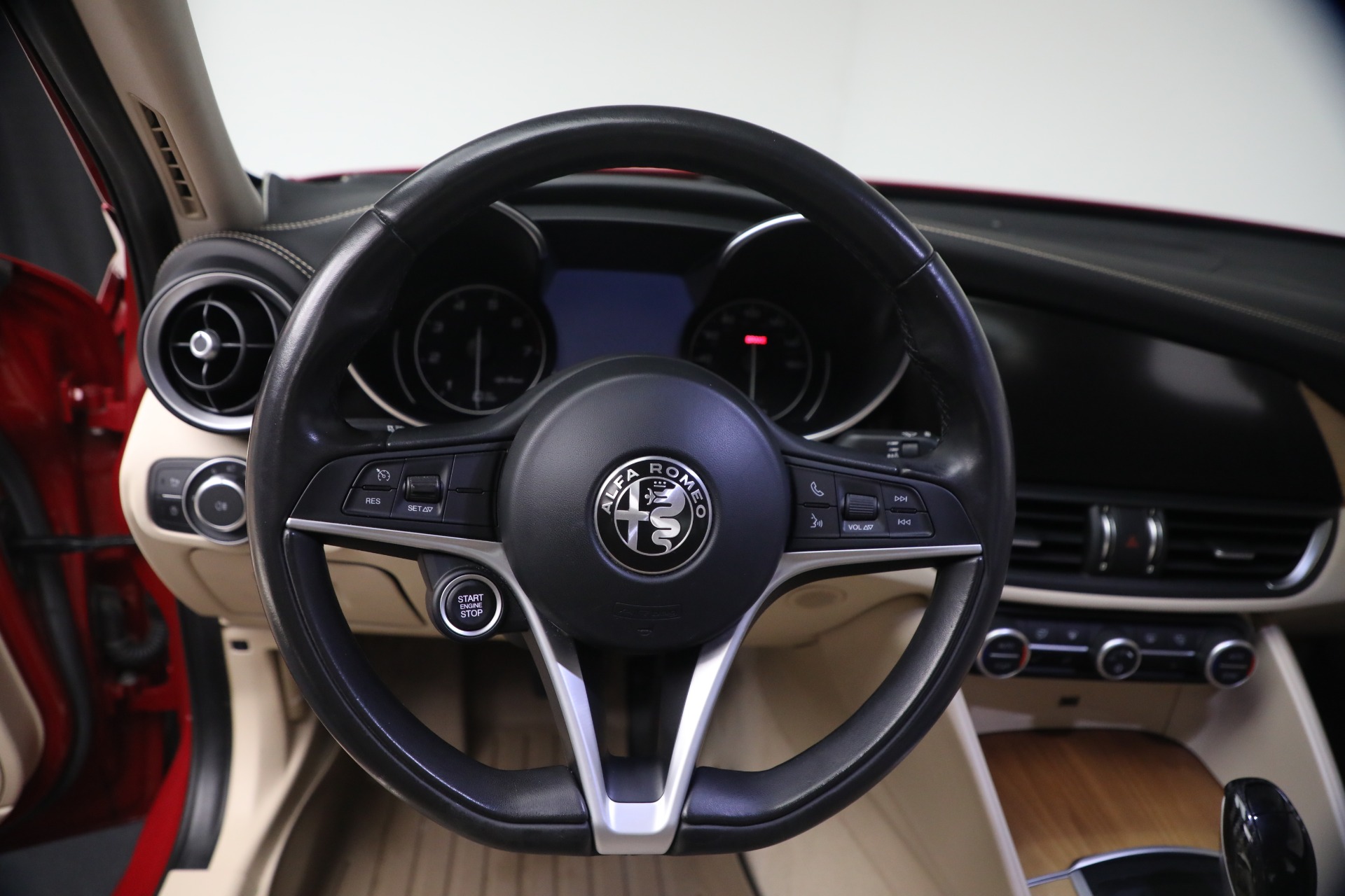 Used-2017-Alfa-Romeo-Giulia-Ti