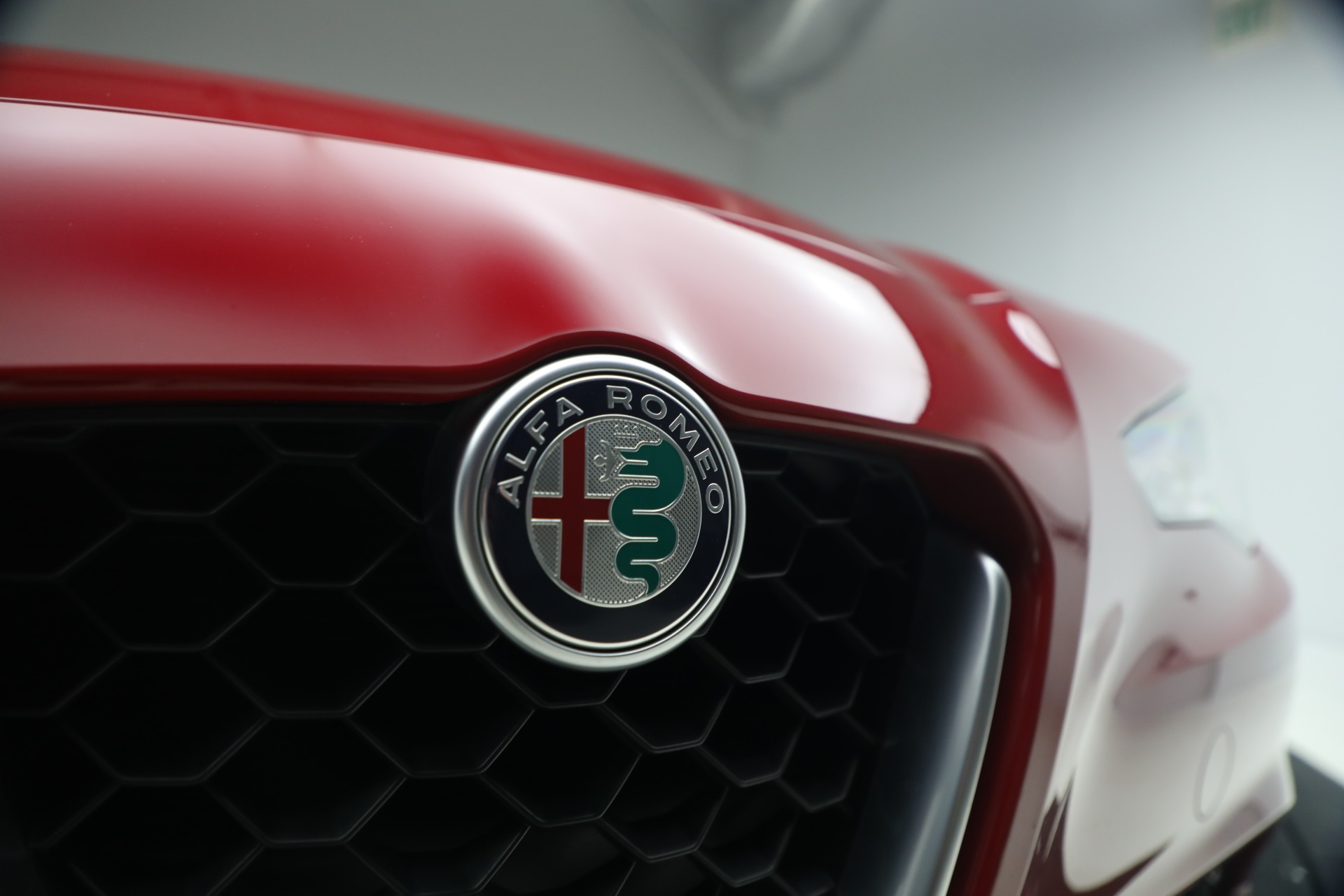 Used-2017-Alfa-Romeo-Giulia-Ti