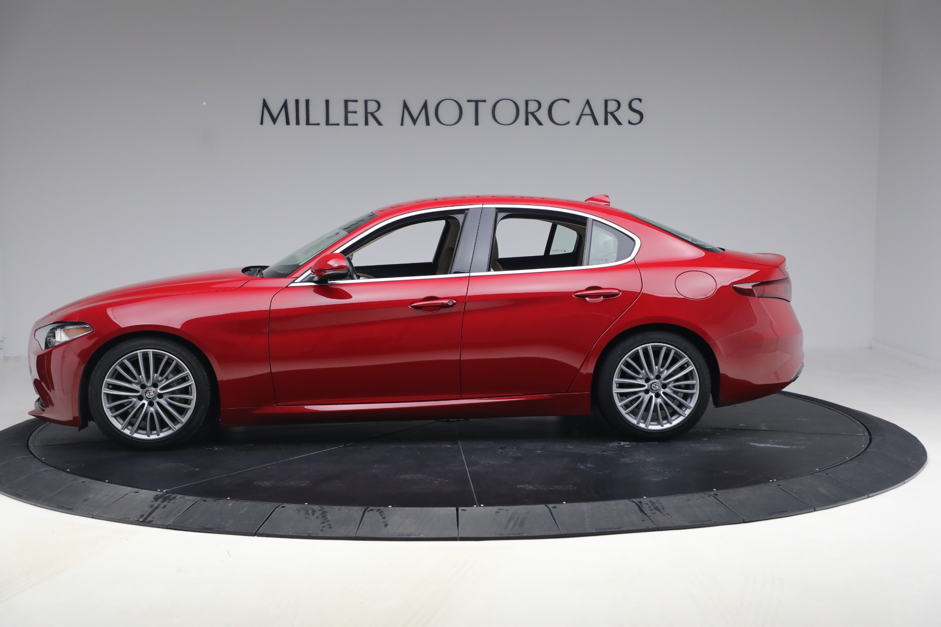 Used-2017-Alfa-Romeo-Giulia-Ti