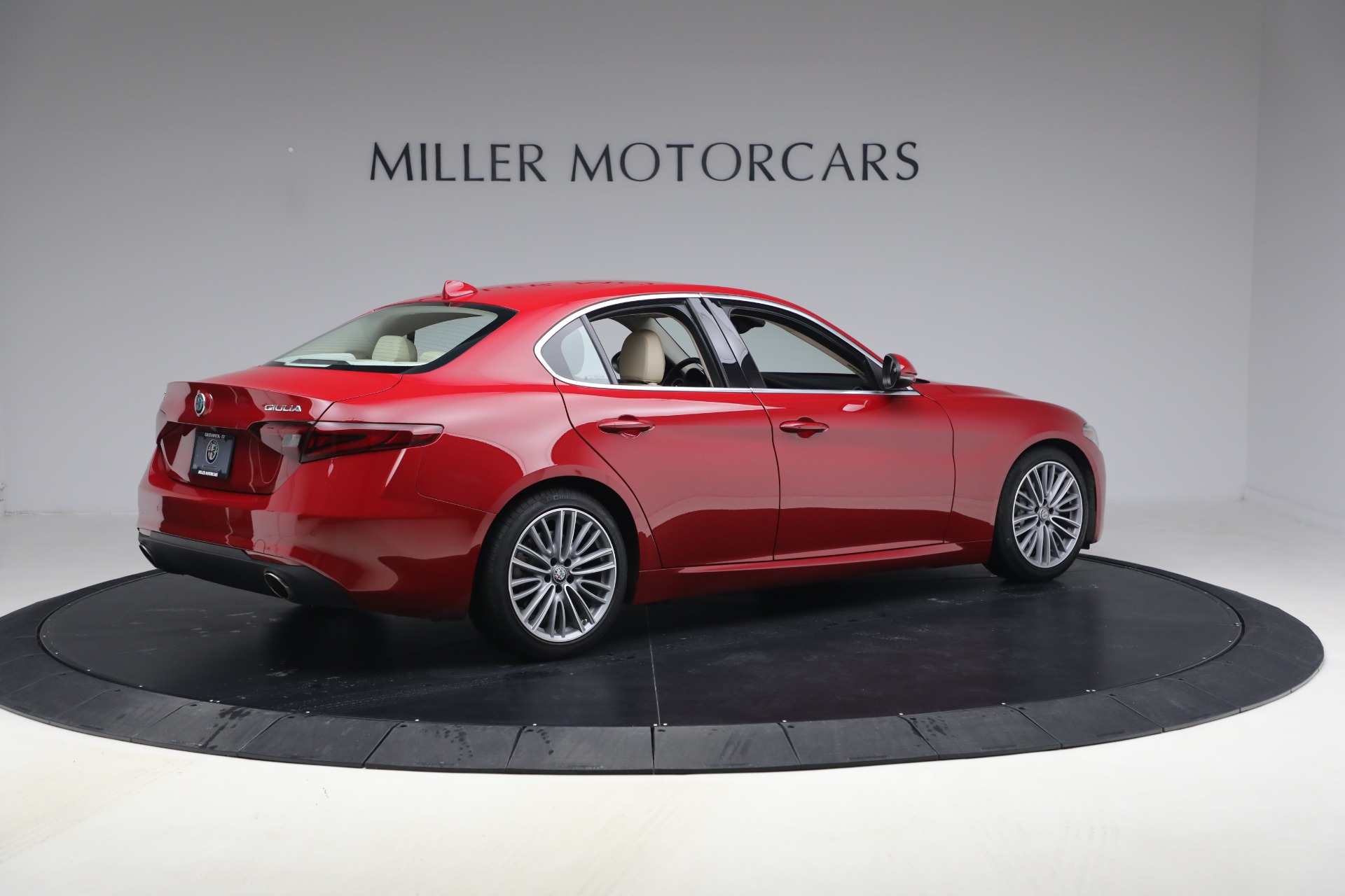 Used-2017-Alfa-Romeo-Giulia-Ti