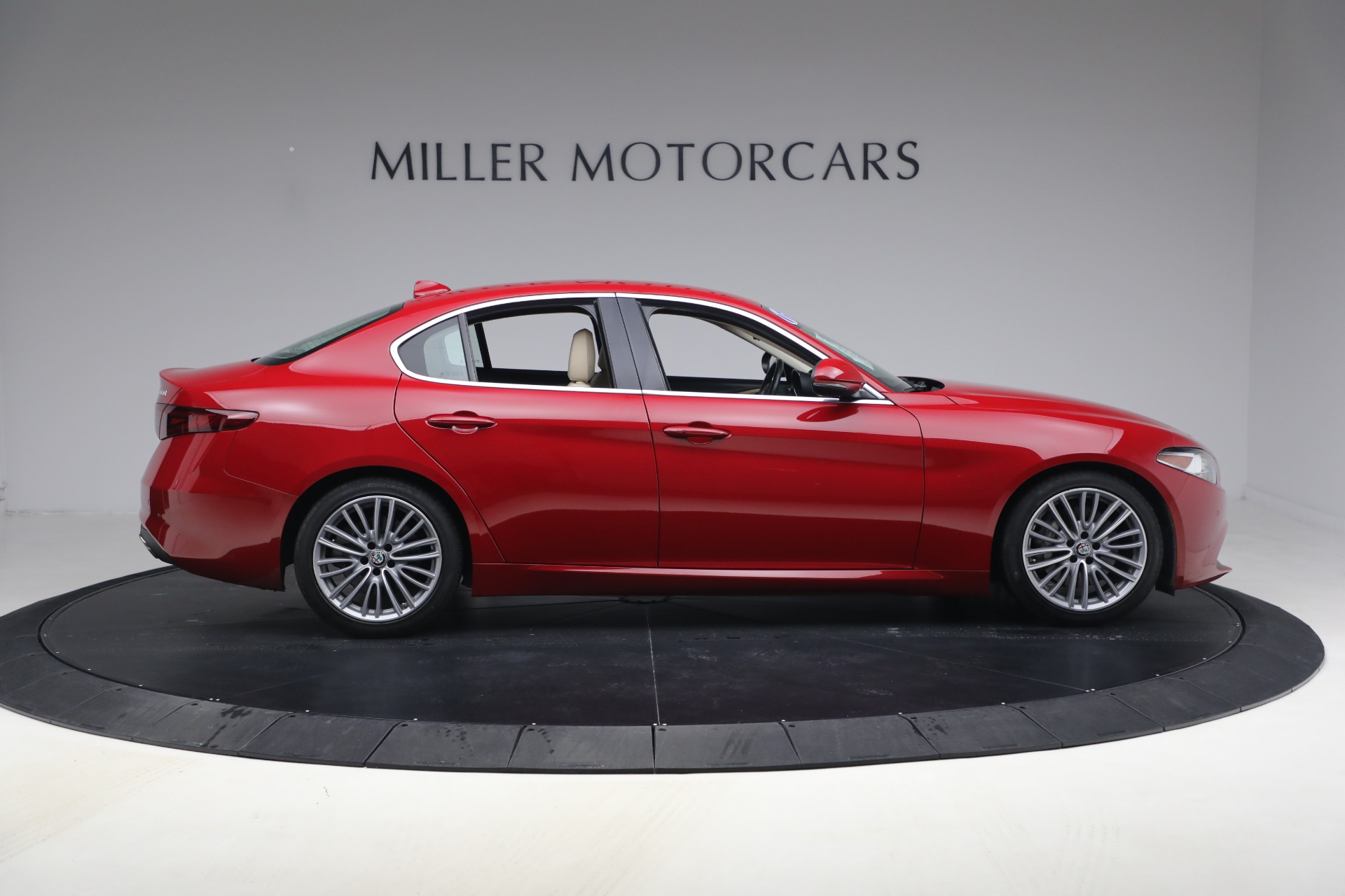 Used-2017-Alfa-Romeo-Giulia-Ti