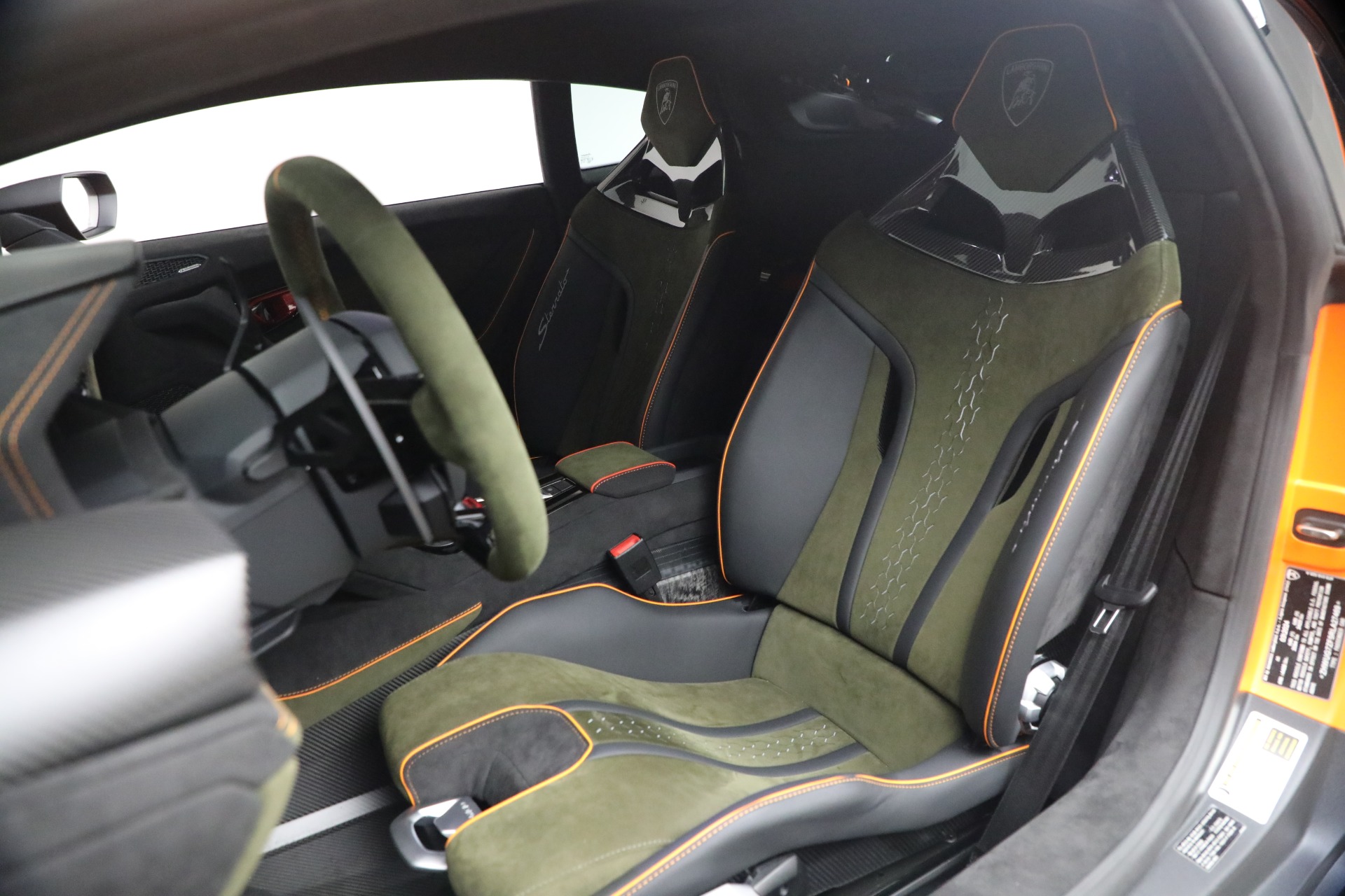 Used-2024-Lamborghini-Huracan-Sterrato