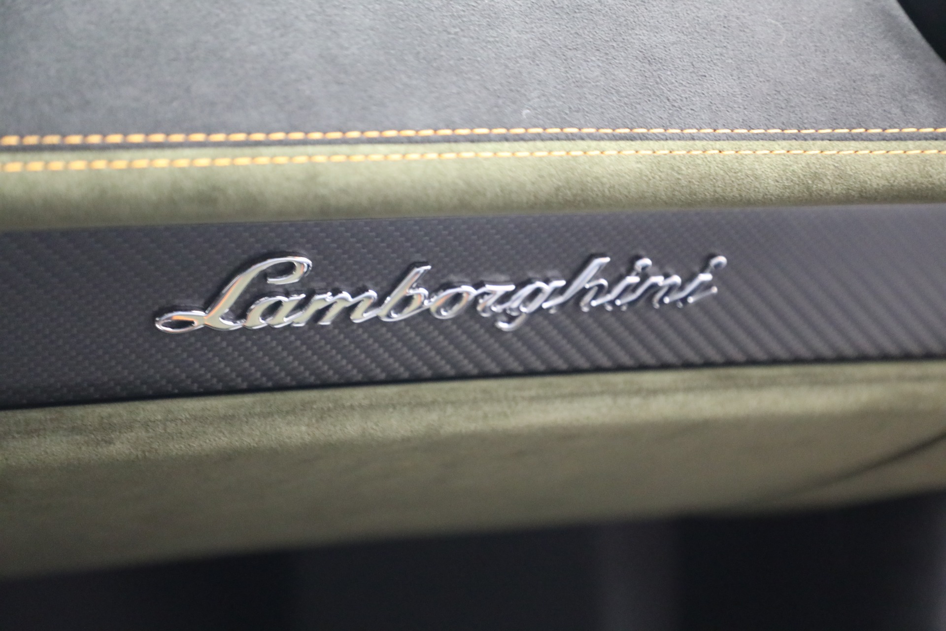 Used-2024-Lamborghini-Huracan-Sterrato