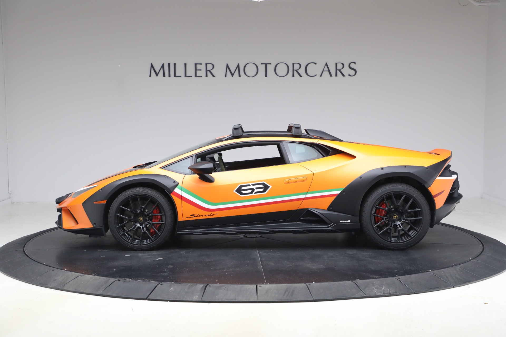 Used-2024-Lamborghini-Huracan-Sterrato