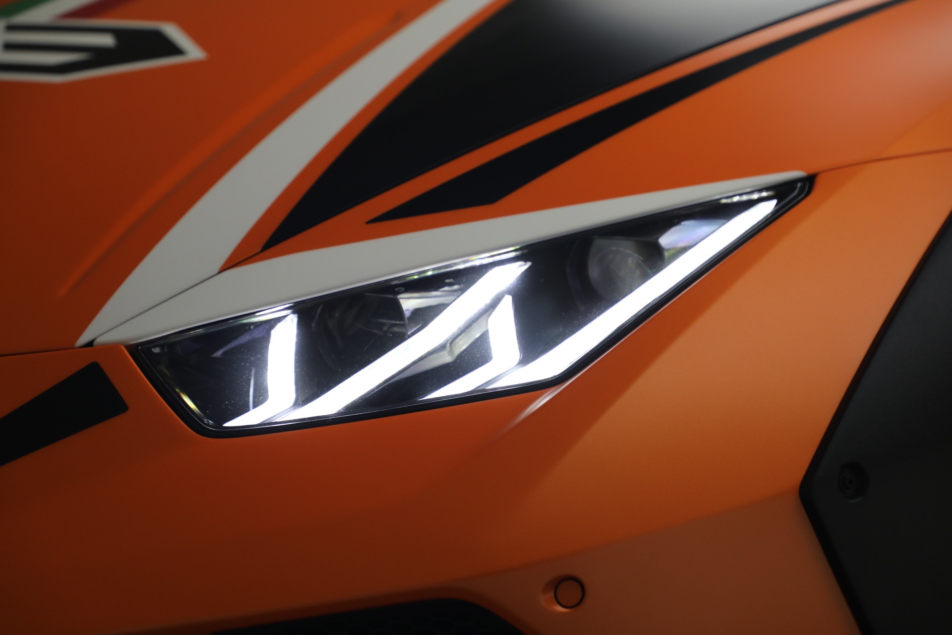 Used-2024-Lamborghini-Huracan-Sterrato