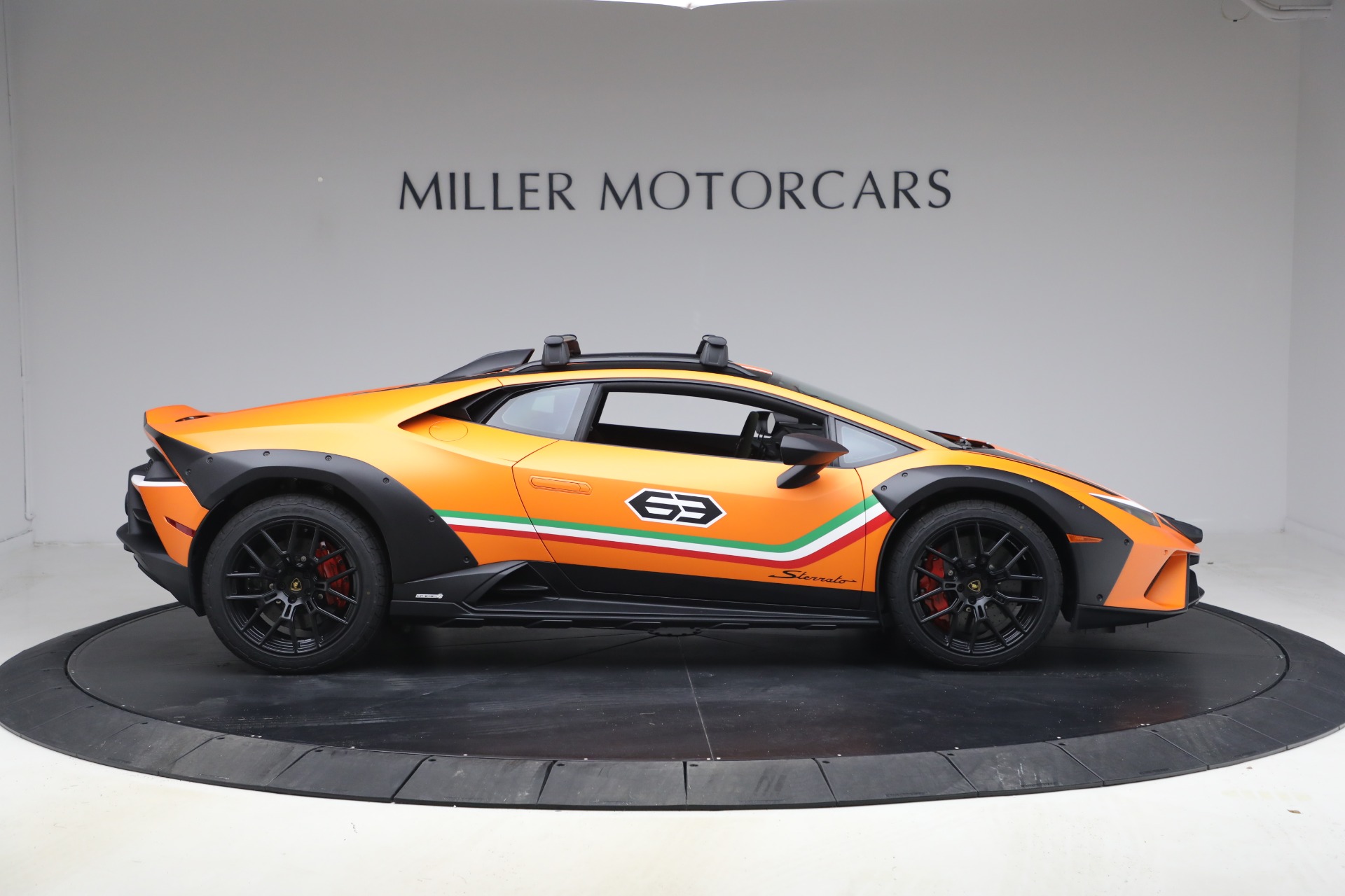 Used-2024-Lamborghini-Huracan-Sterrato