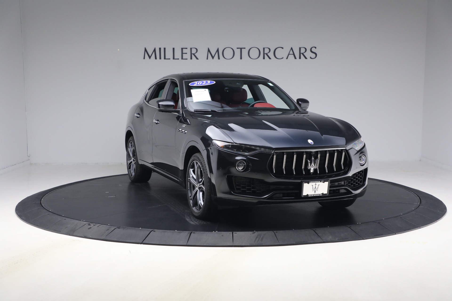 Used-2023-Maserati-Levante-GT
