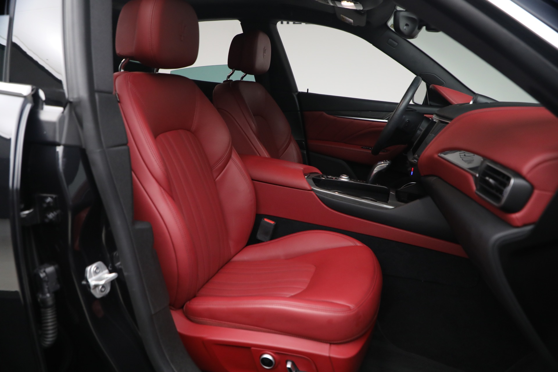 Used-2023-Maserati-Levante-GT