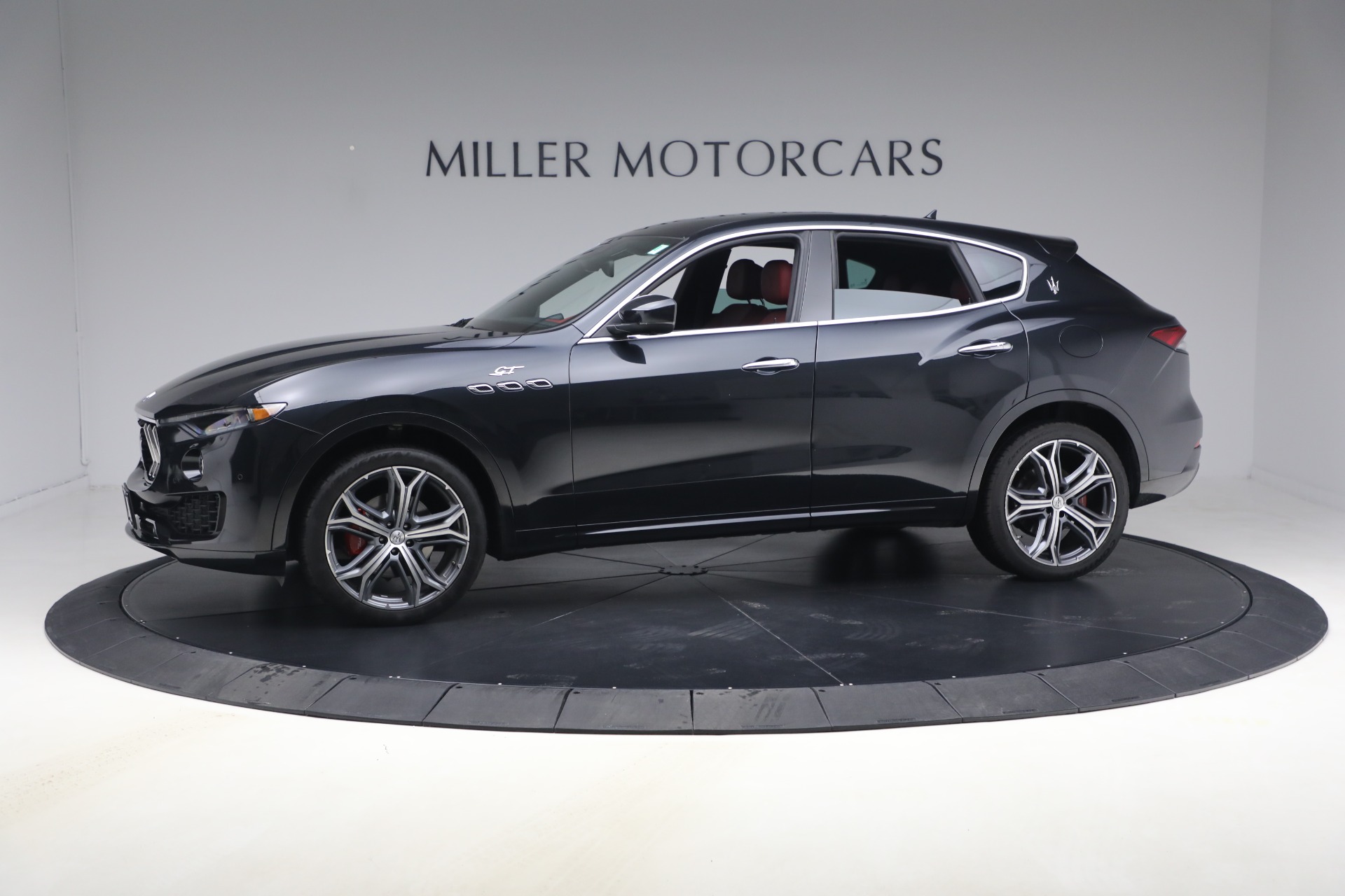 Used-2023-Maserati-Levante-GT