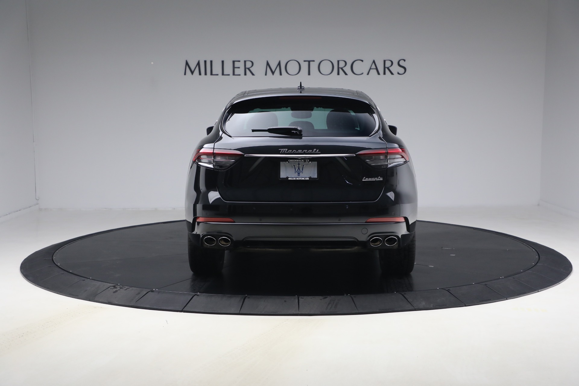 Used-2023-Maserati-Levante-GT