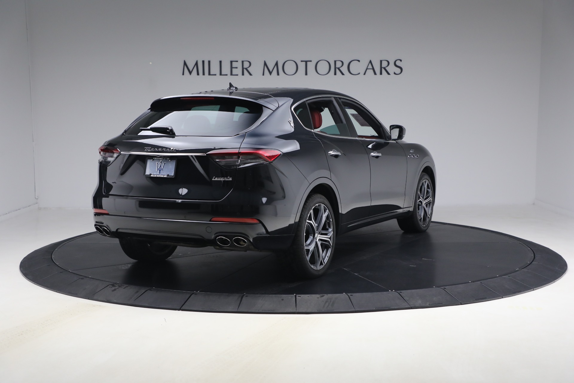 Used-2023-Maserati-Levante-GT