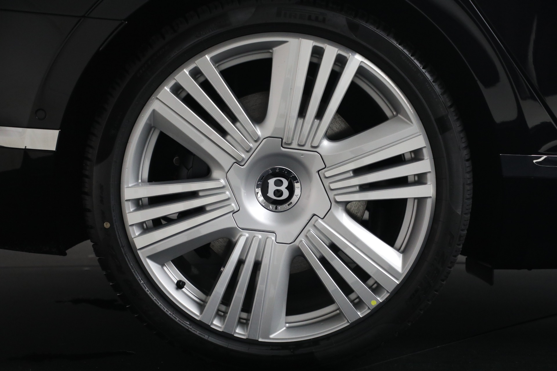 New-2026-Bentley-Flying-Spur-Azure