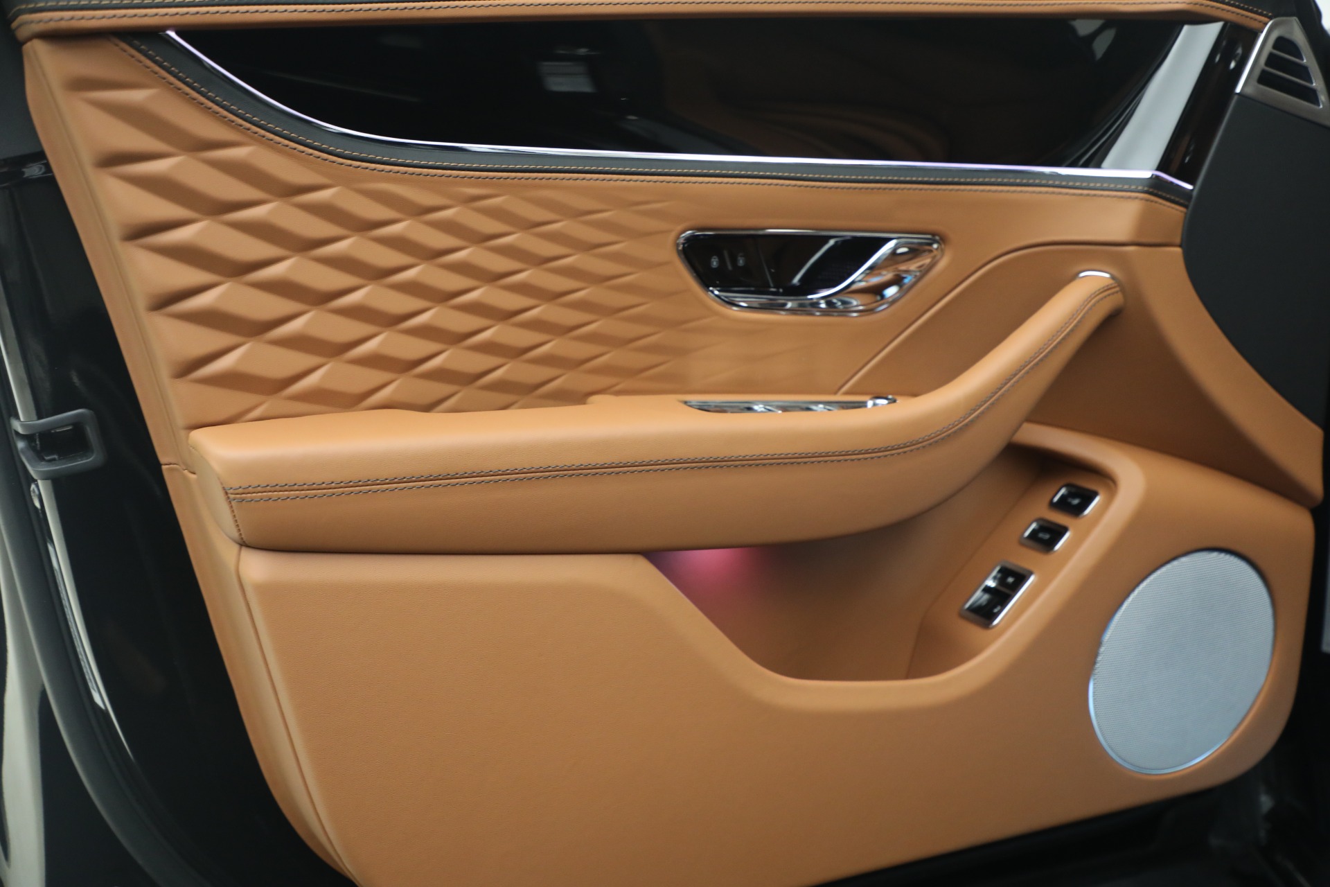 New-2026-Bentley-Flying-Spur-Azure
