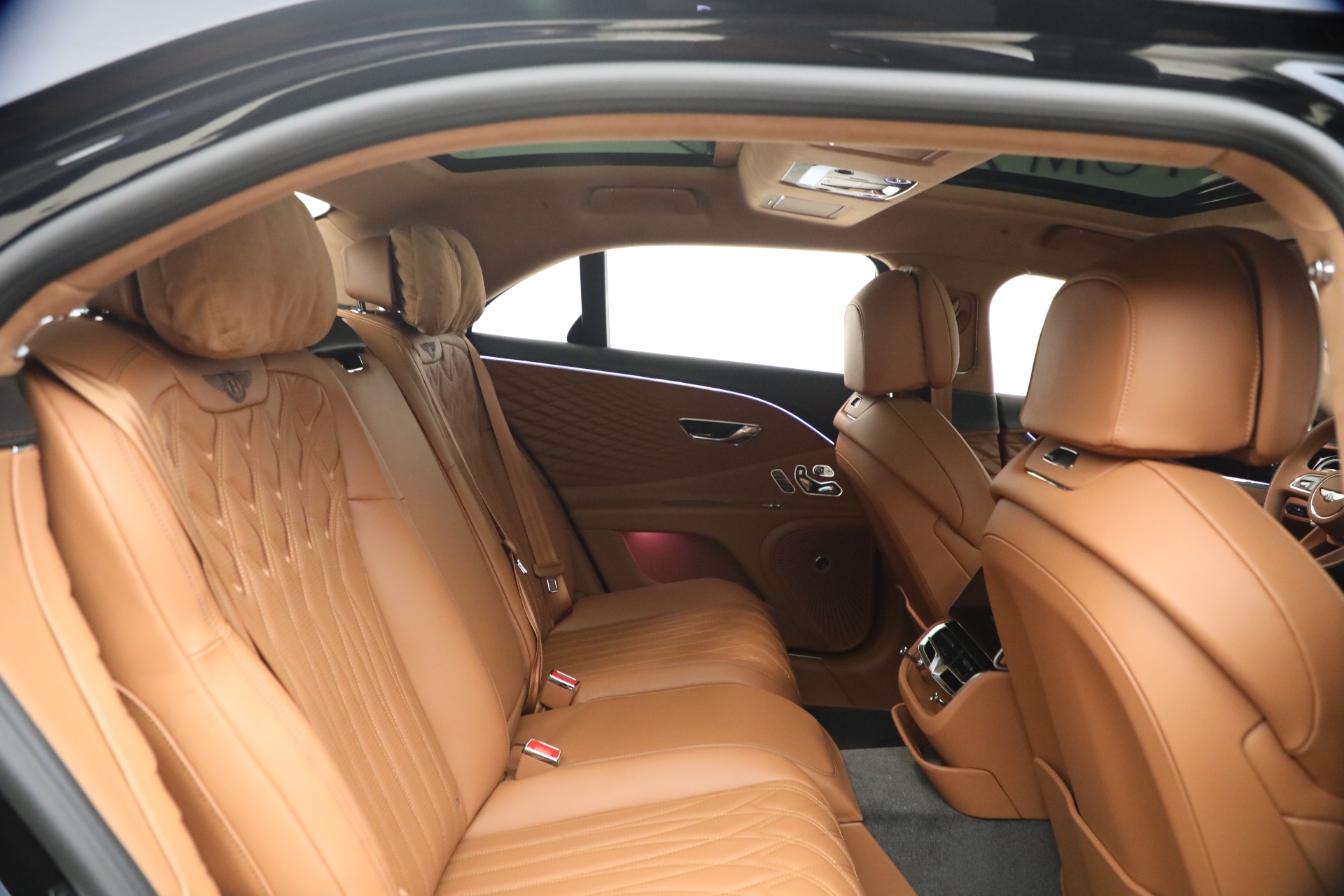 New-2026-Bentley-Flying-Spur-Azure
