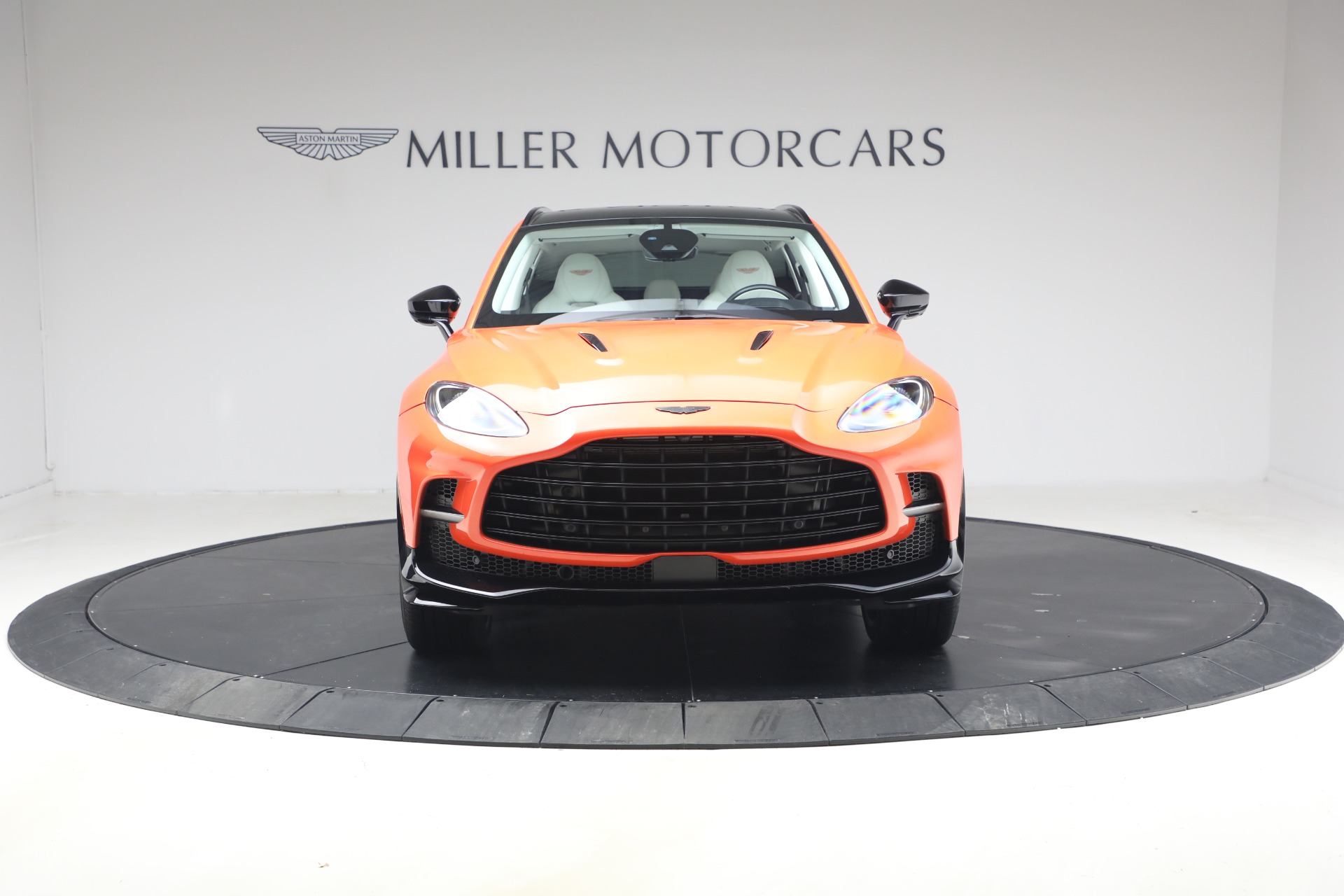Used-2024-Aston-Martin-DBX-707