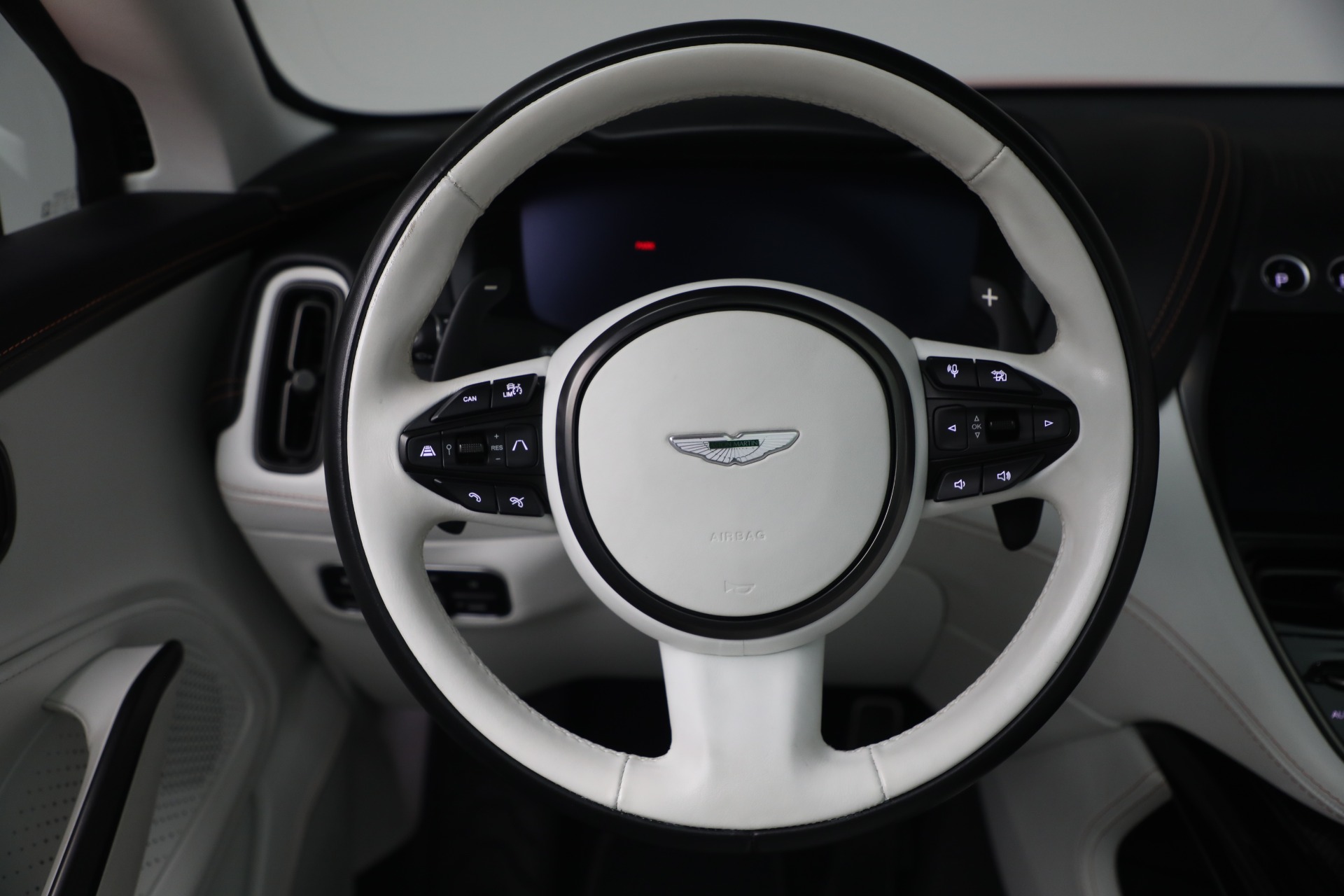 Used-2024-Aston-Martin-DBX-707
