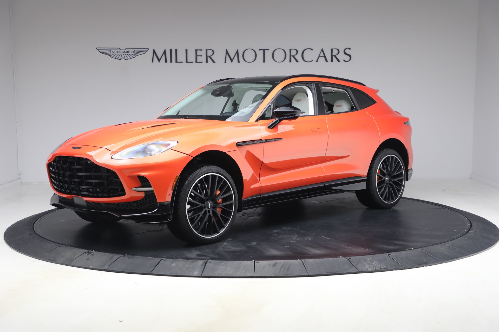 Used-2024-Aston-Martin-DBX-707