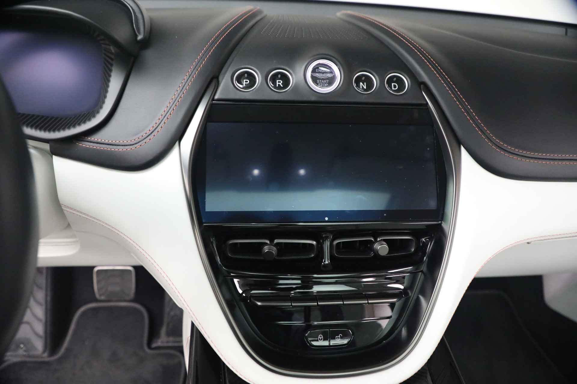 Used-2024-Aston-Martin-DBX-707