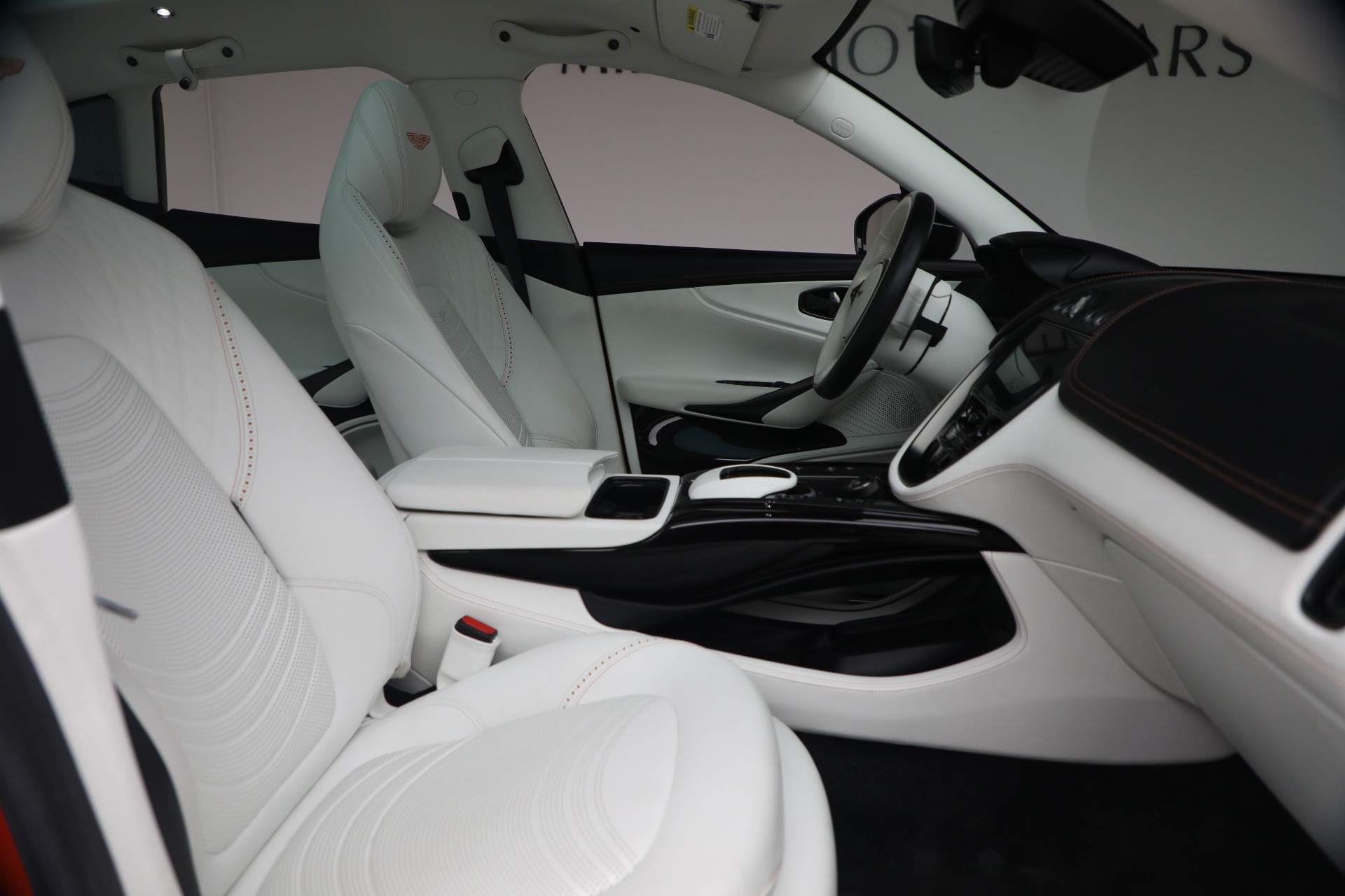 Used-2024-Aston-Martin-DBX-707