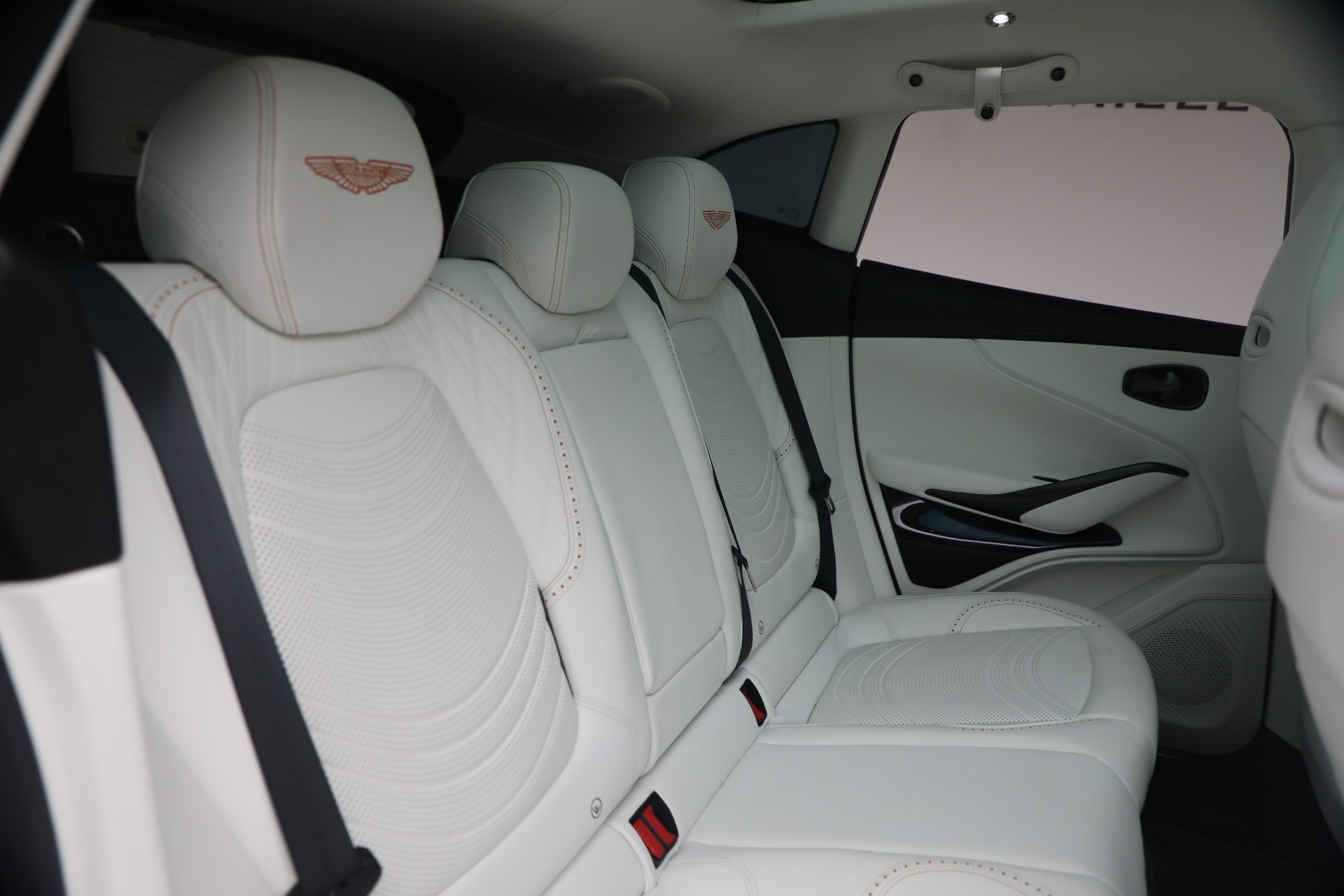 Used-2024-Aston-Martin-DBX-707