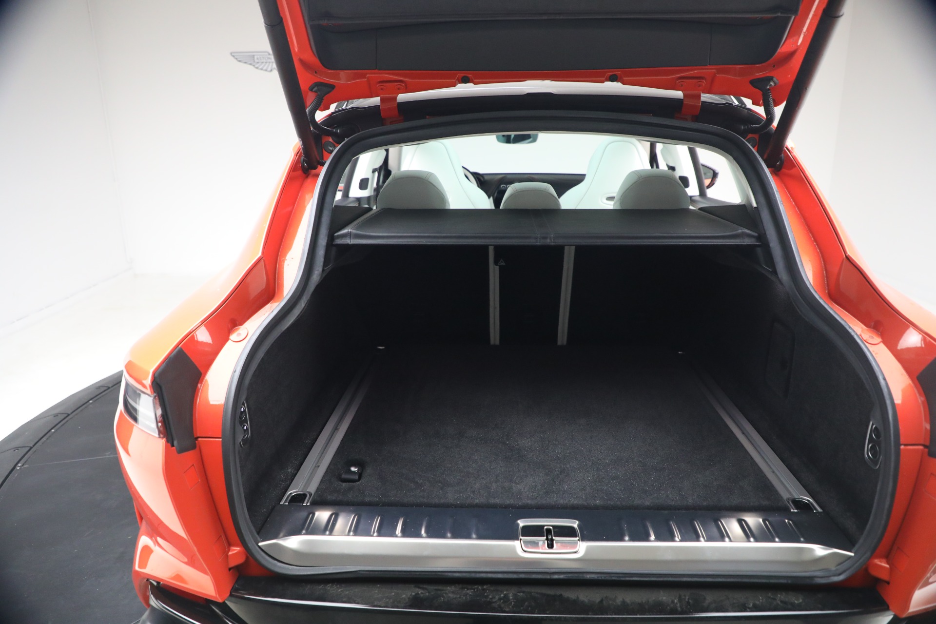 Used-2024-Aston-Martin-DBX-707