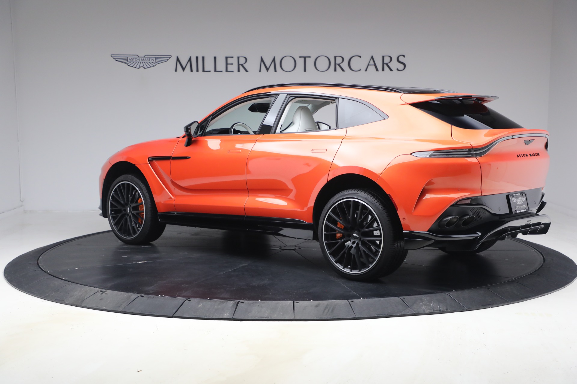Used-2024-Aston-Martin-DBX-707