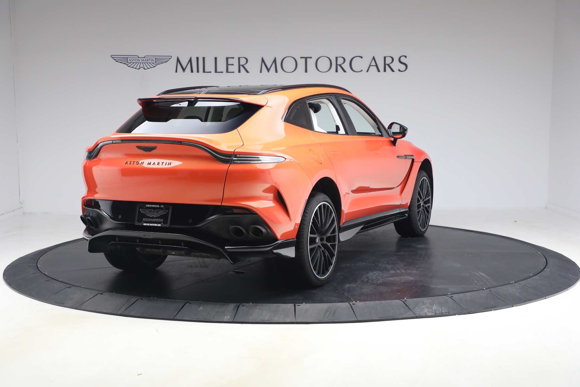 Used-2024-Aston-Martin-DBX-707