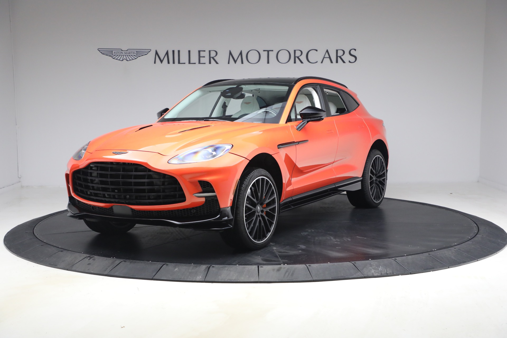 Used-2024-Aston-Martin-DBX-707