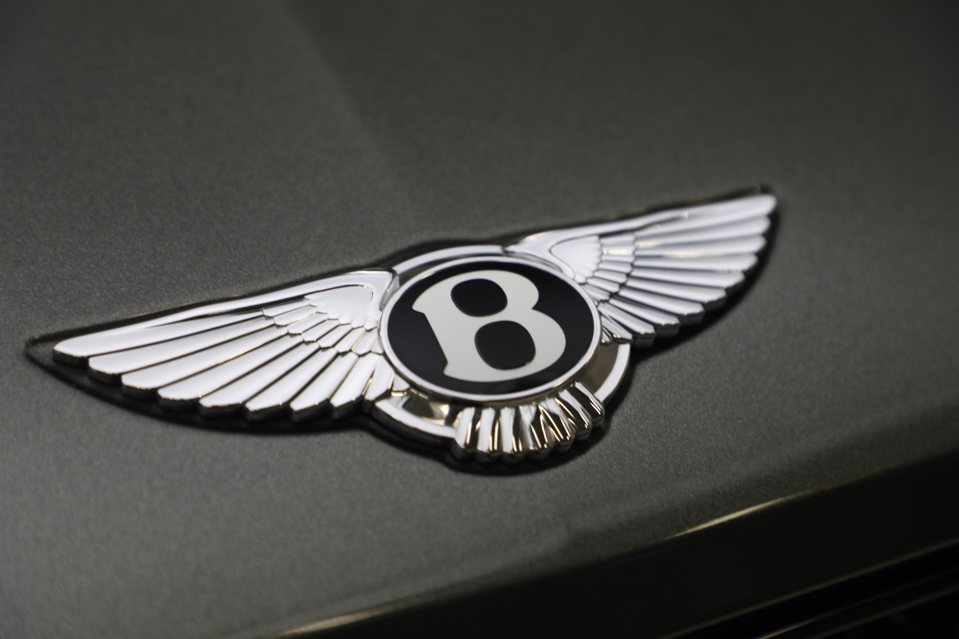 Used-2022-Bentley-Bentayga-V8