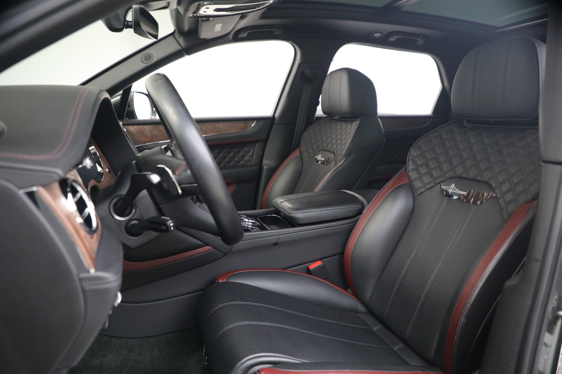 Used-2022-Bentley-Bentayga-V8