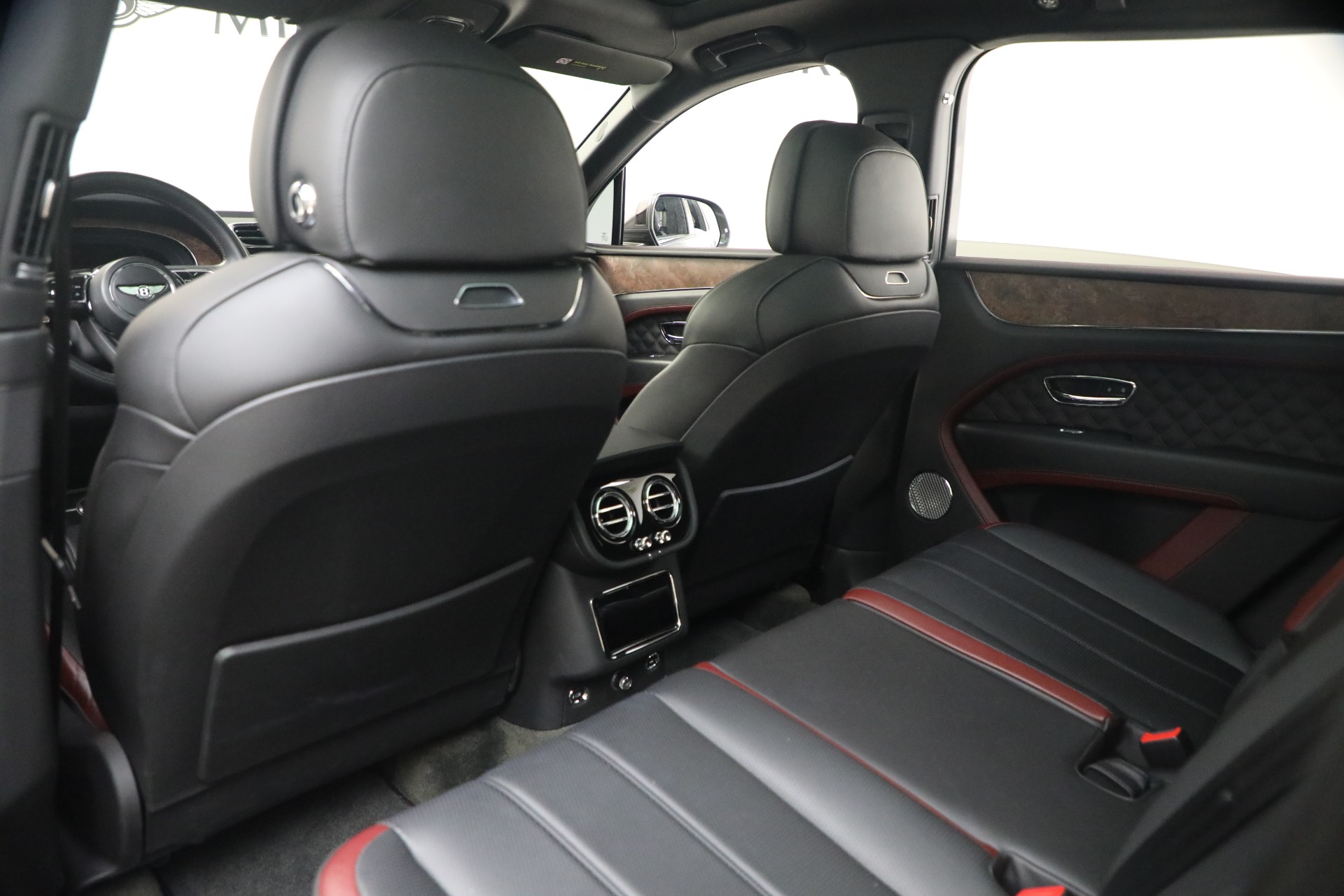 Used-2022-Bentley-Bentayga-V8