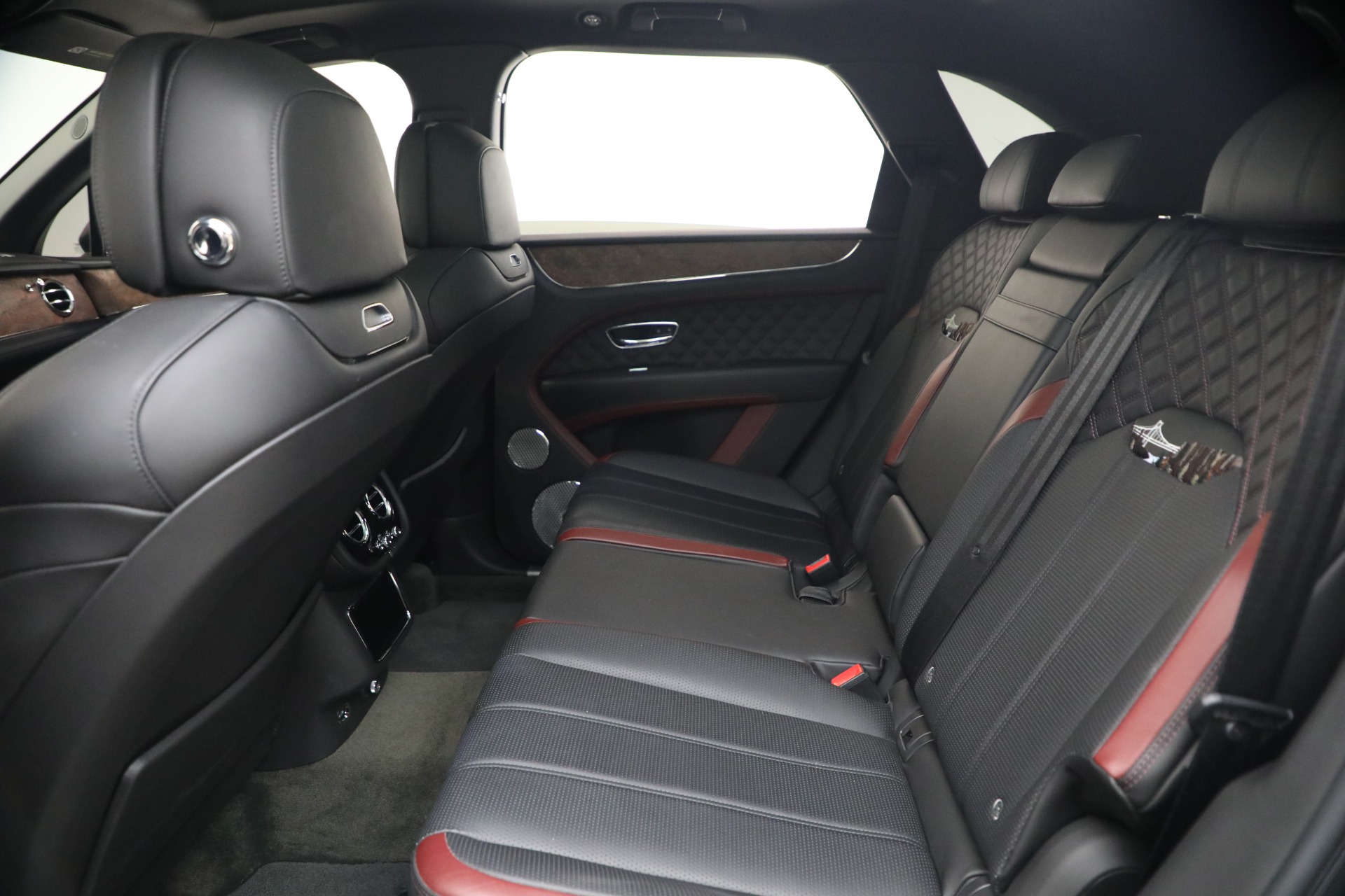 Used-2022-Bentley-Bentayga-V8