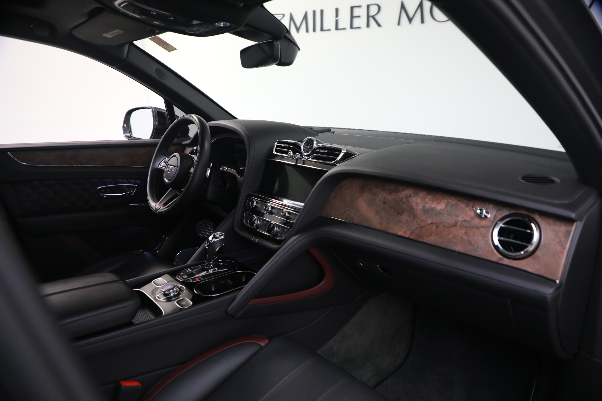 Used-2022-Bentley-Bentayga-V8