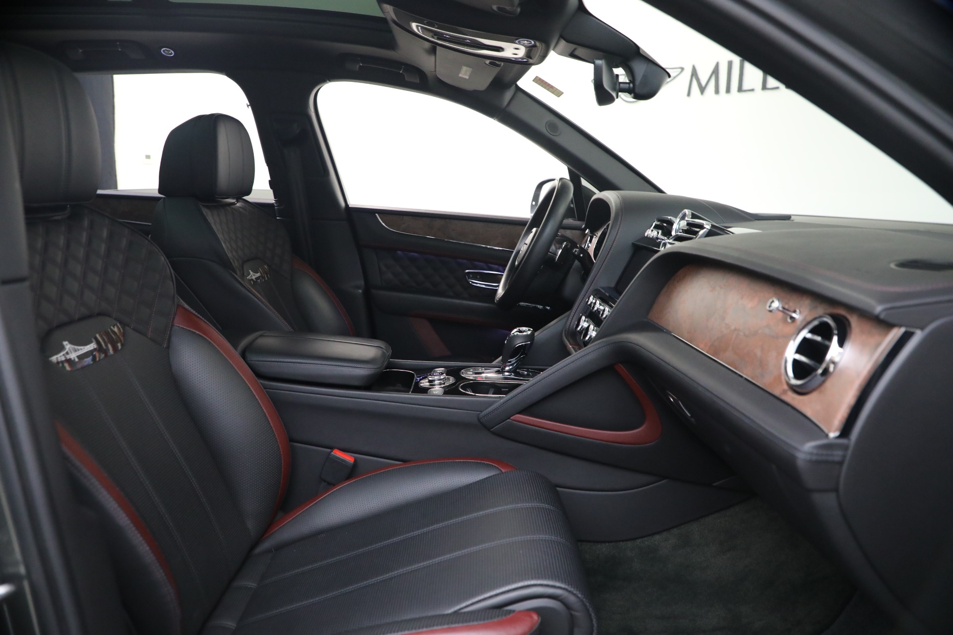 Used-2022-Bentley-Bentayga-V8